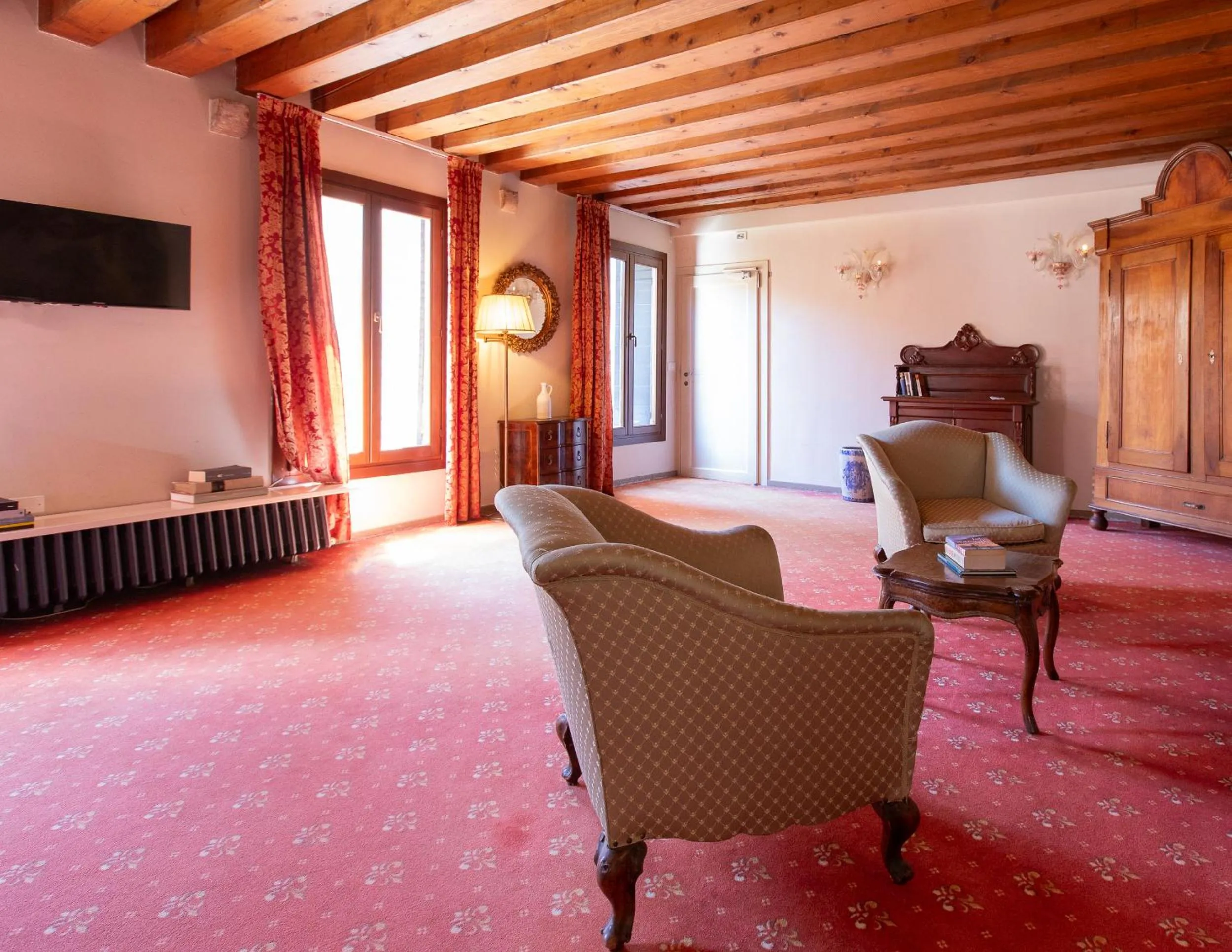 Living room in Palazzetto Pisani Grand Canal