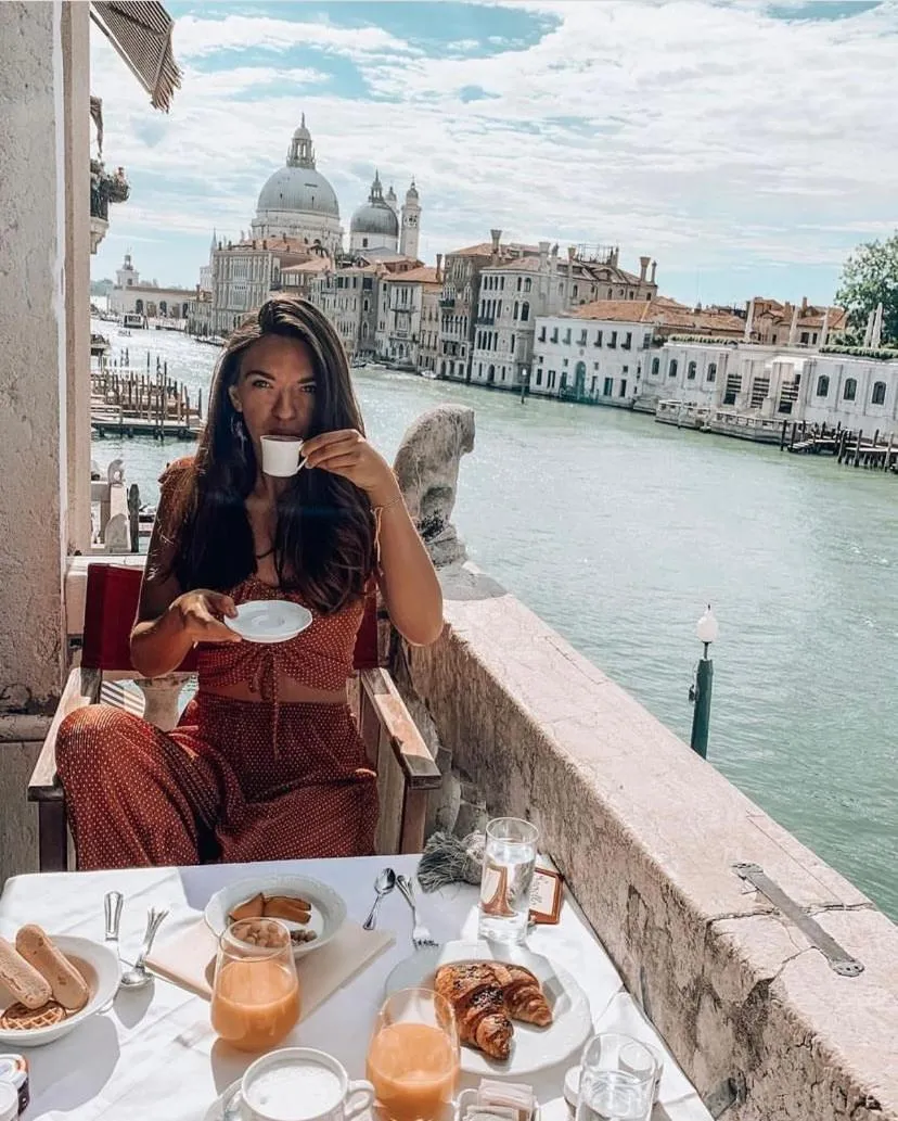 Restaurant/places to eat in Palazzetto Pisani Grand Canal