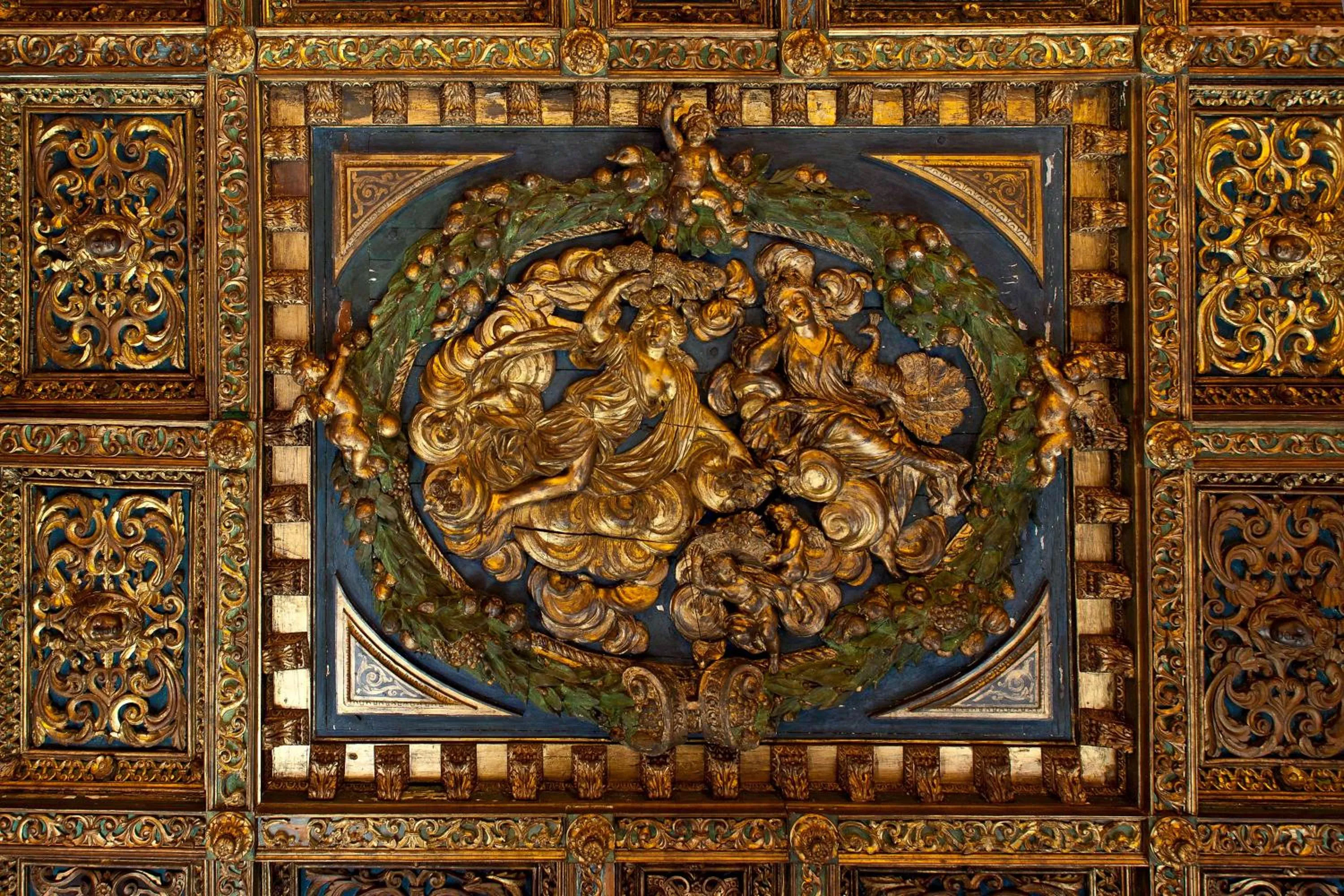 Decorative detail in Palazzetto Pisani Grand Canal