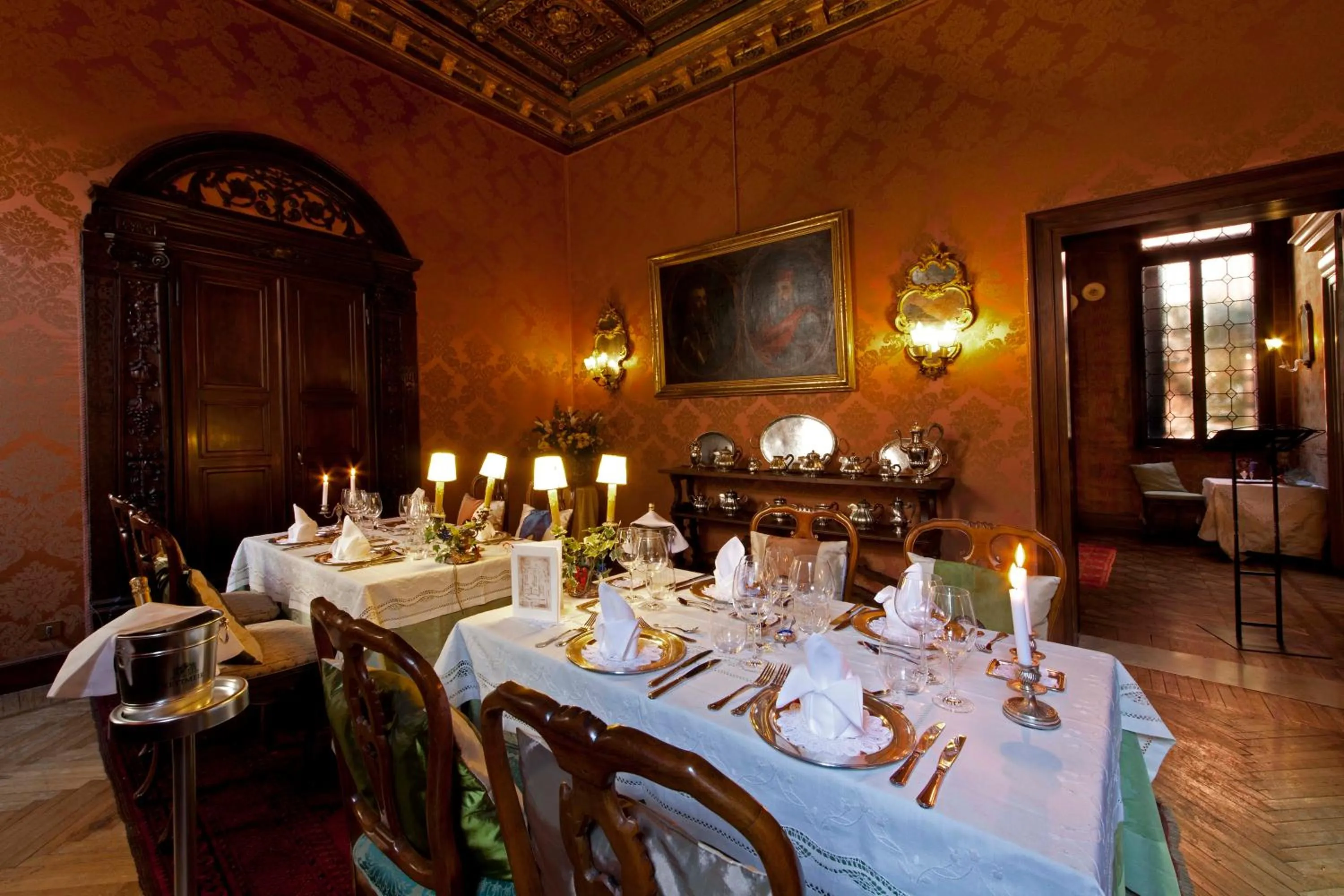 Restaurant/places to eat in Palazzetto Pisani Grand Canal