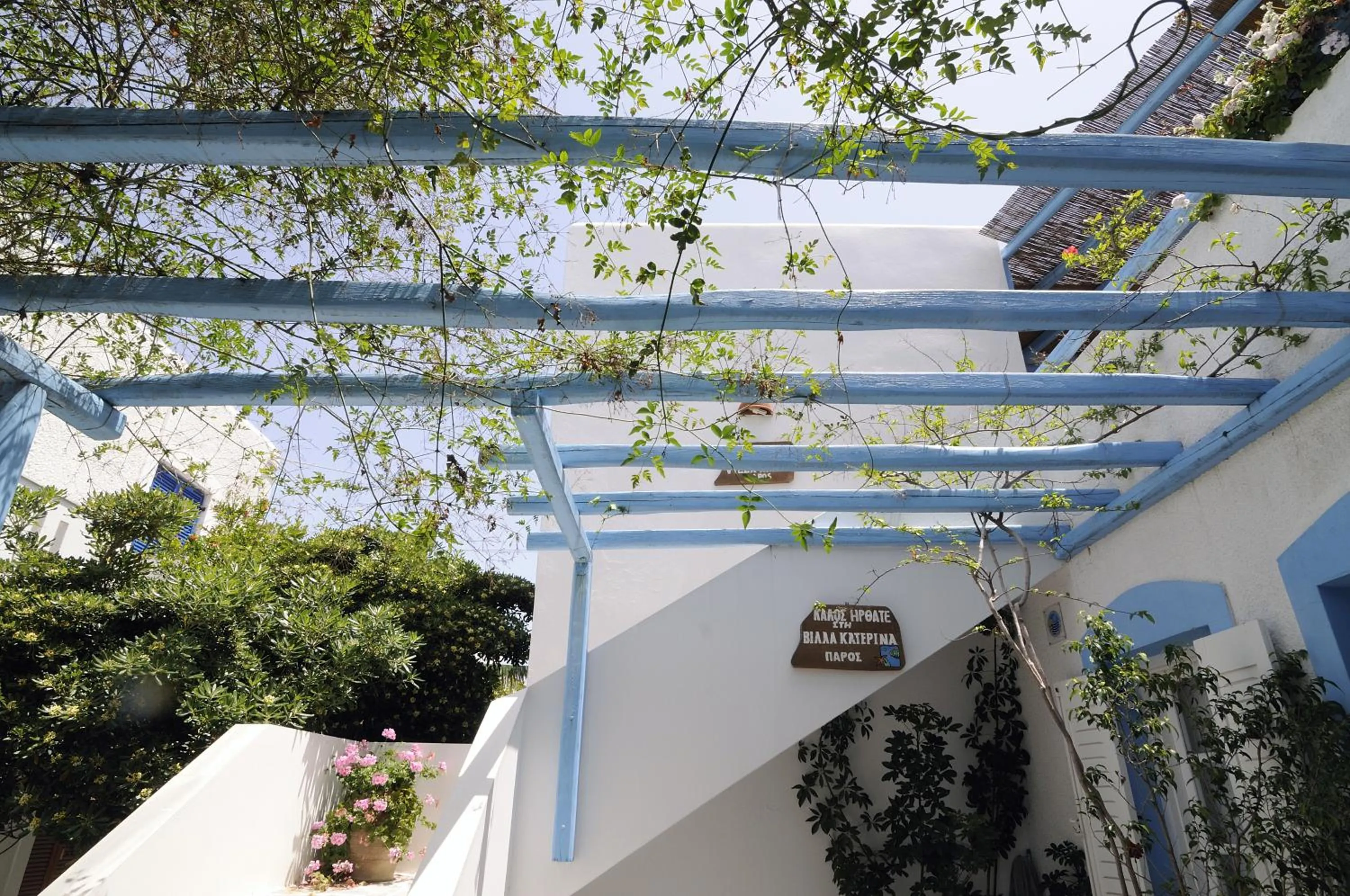 Decorative detail in Villa Katerina