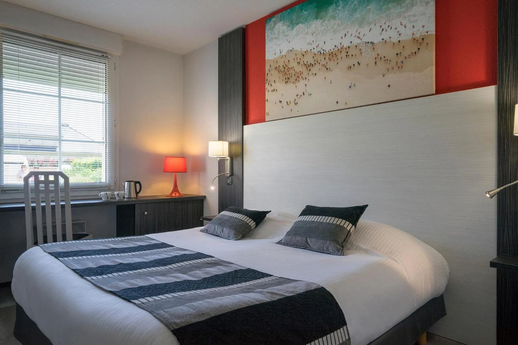 Bed in The Originals Boutique, Hôtel Le Pillebois, Bourg-en-Bresse Nord