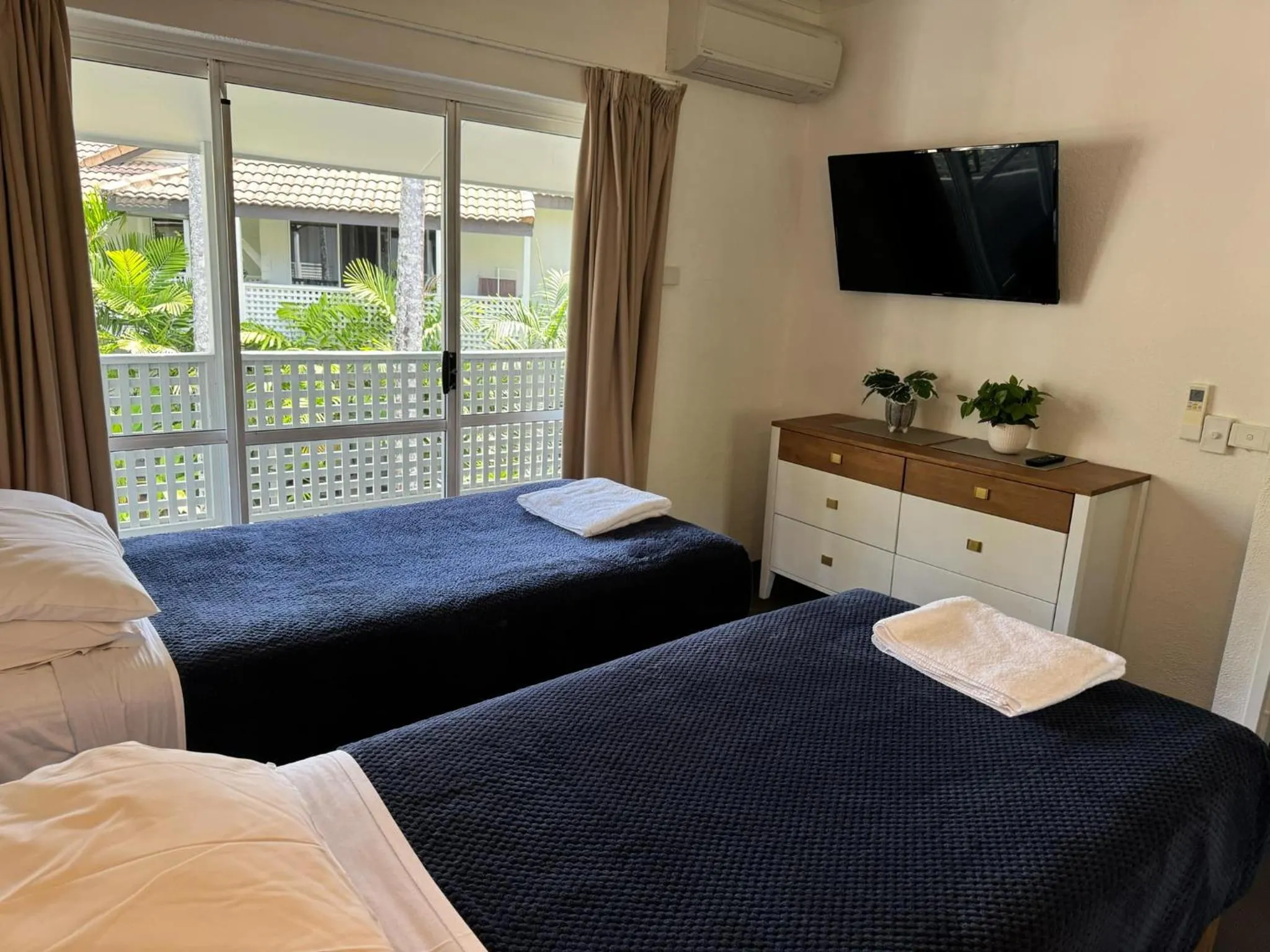 Bed in Reef Resort Villas Port Douglas
