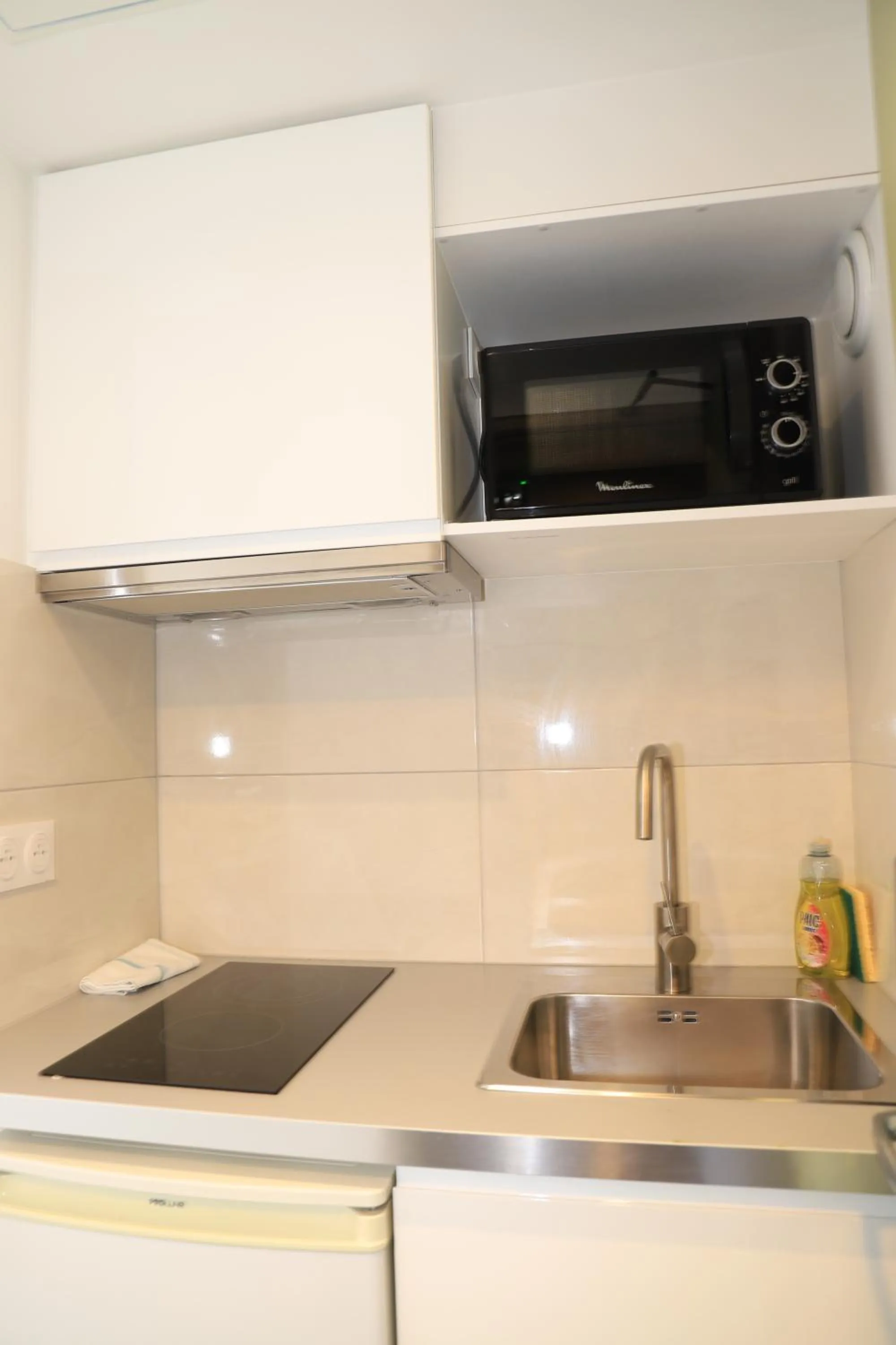 Kitchen or kitchenette in AMHotel Italie