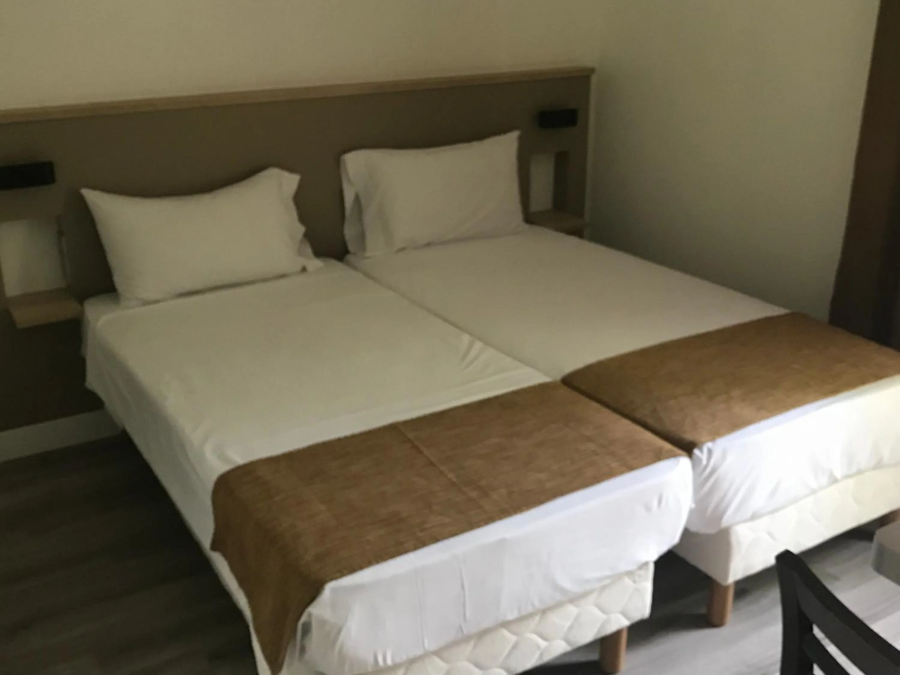 Bed in AMHotel Italie
