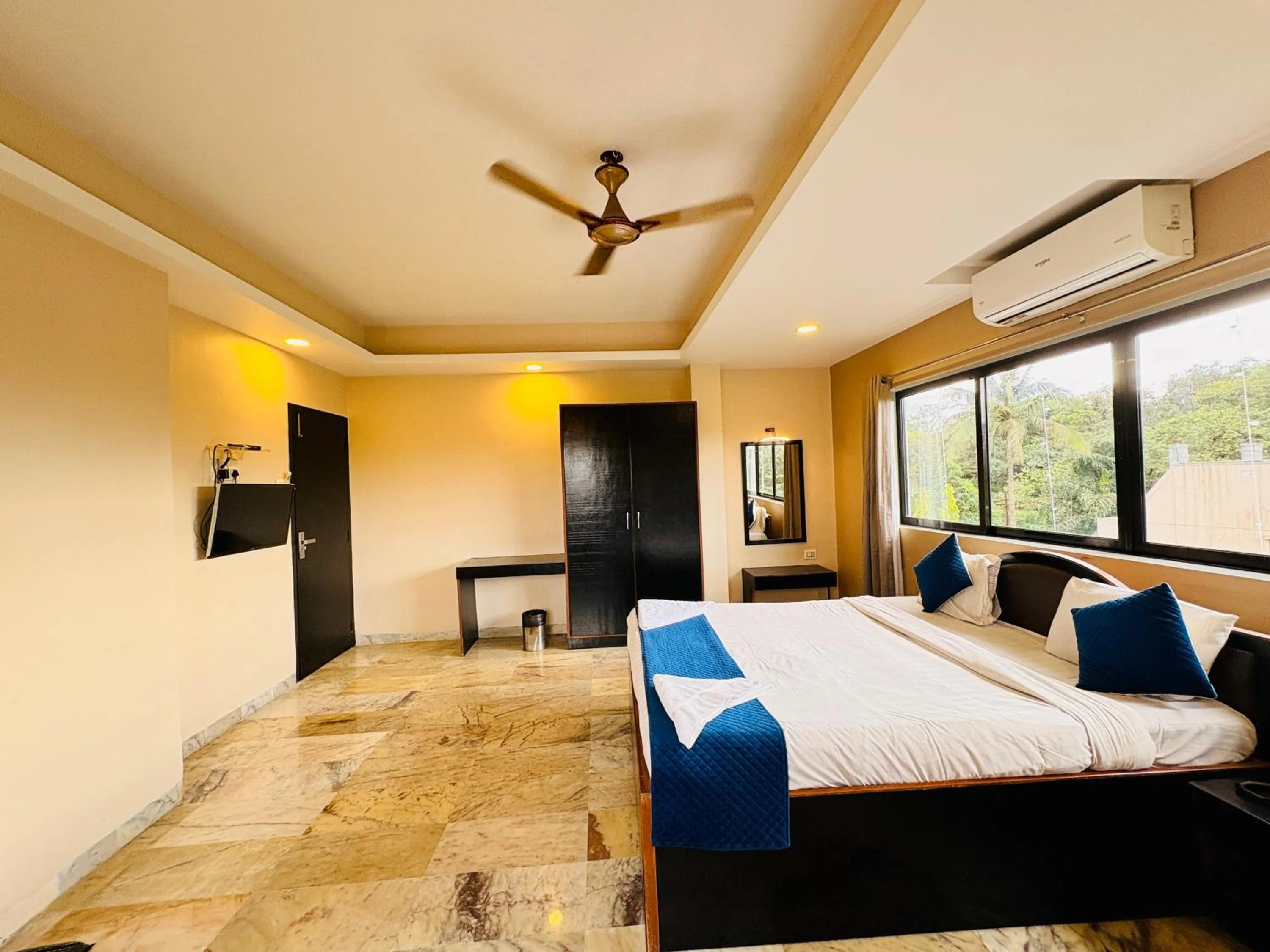 Bed in Sunrise Hill Resort