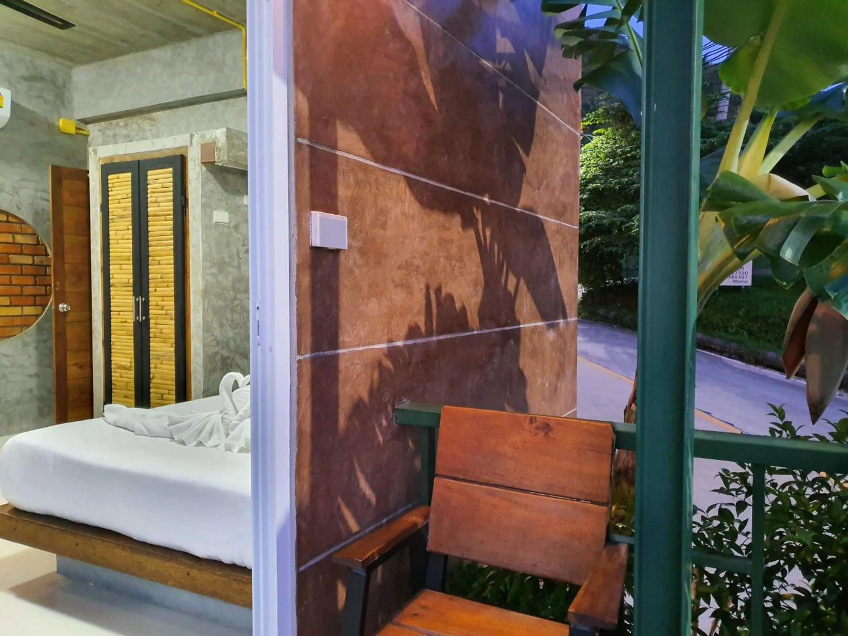 Balcony/Terrace, Bed in Life koh tao resort