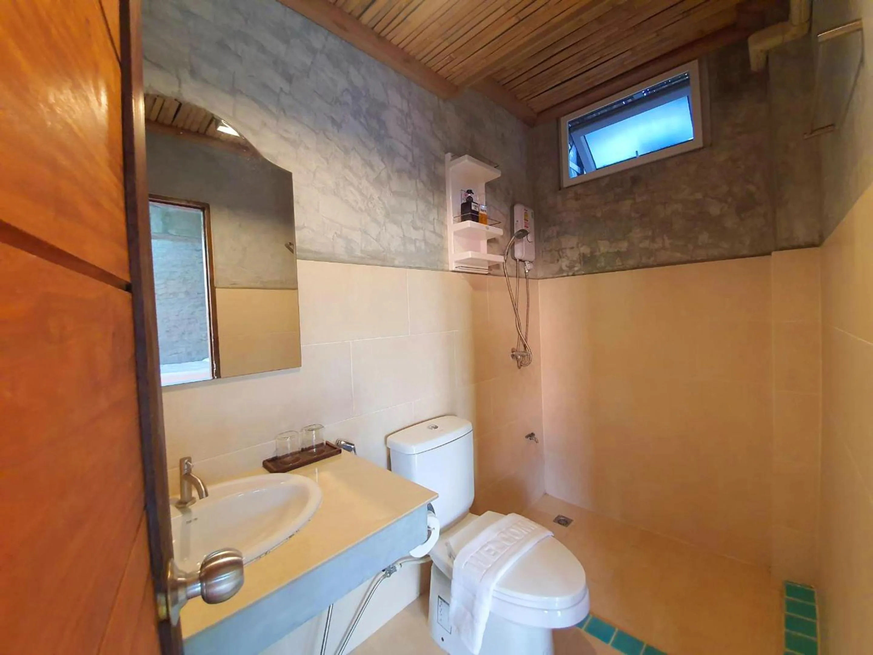 Bathroom in Life koh tao resort