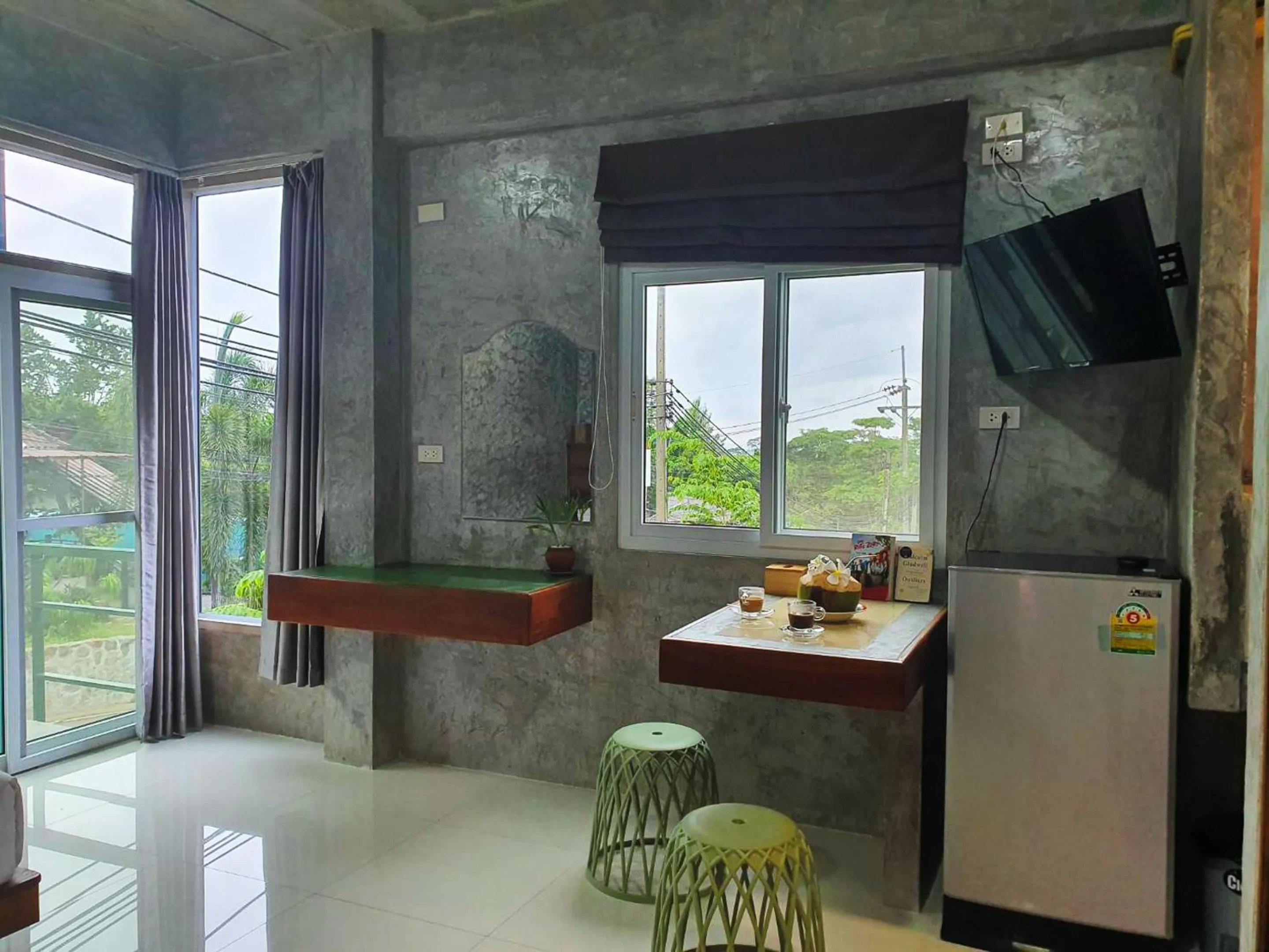 Photo of the whole room in Life koh tao resort