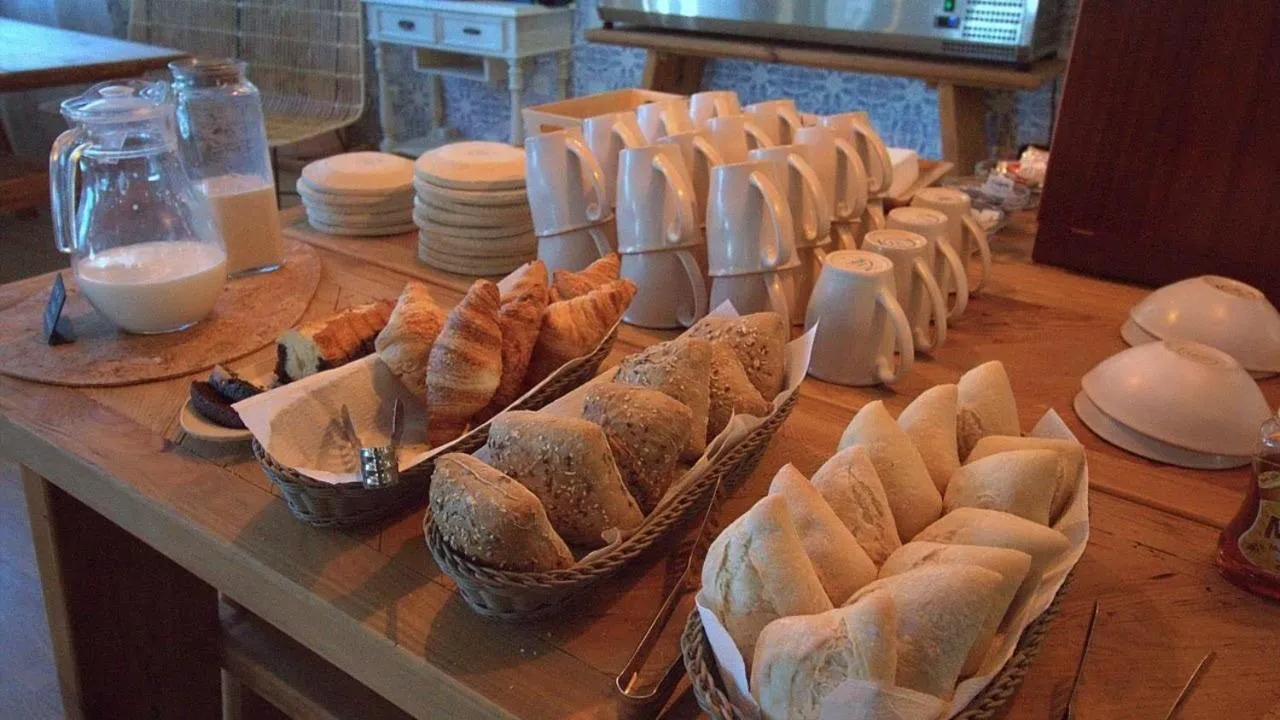 Breakfast in WOT Ericeira Soul