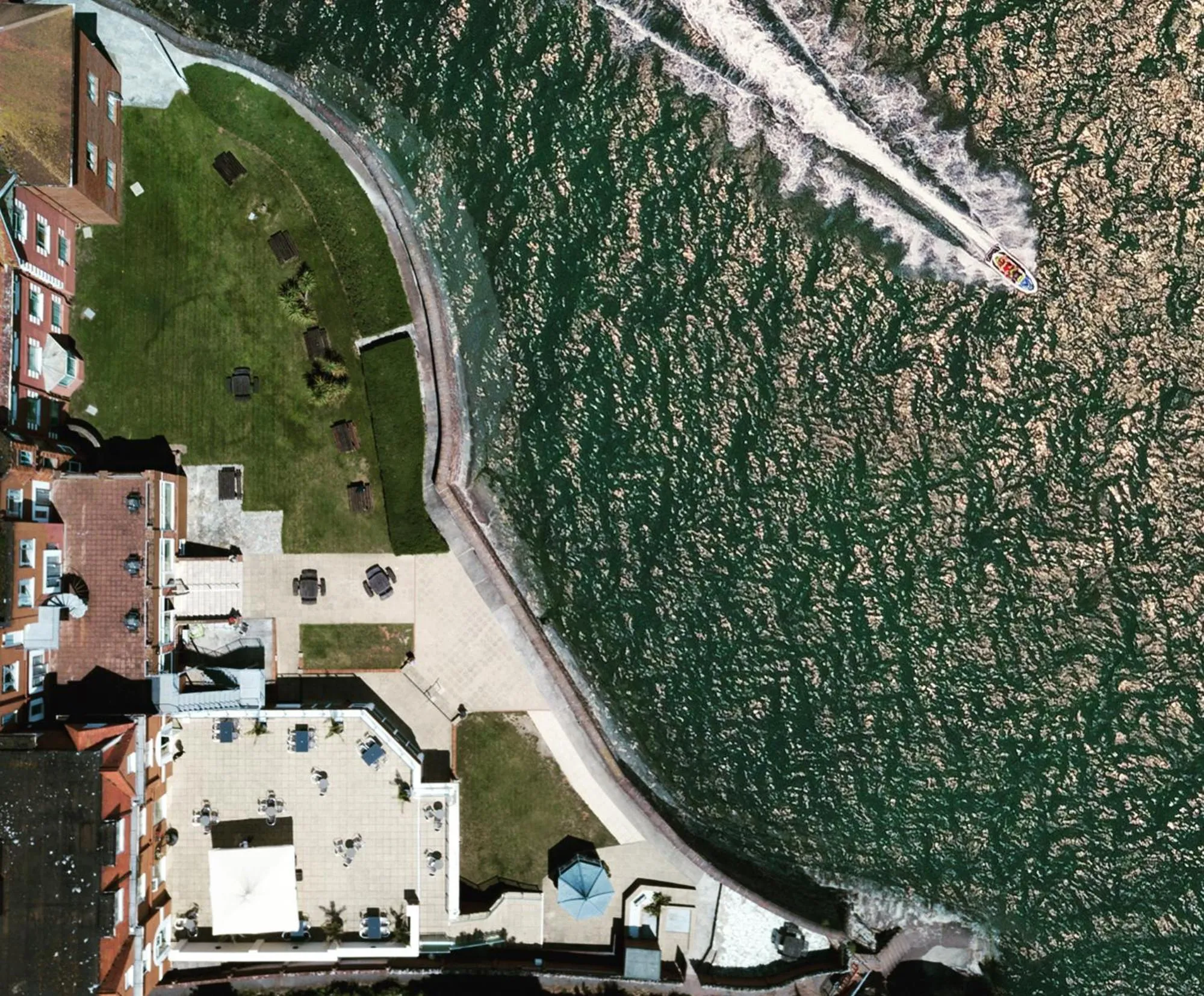 Property building in Livermead Cliff Hotel