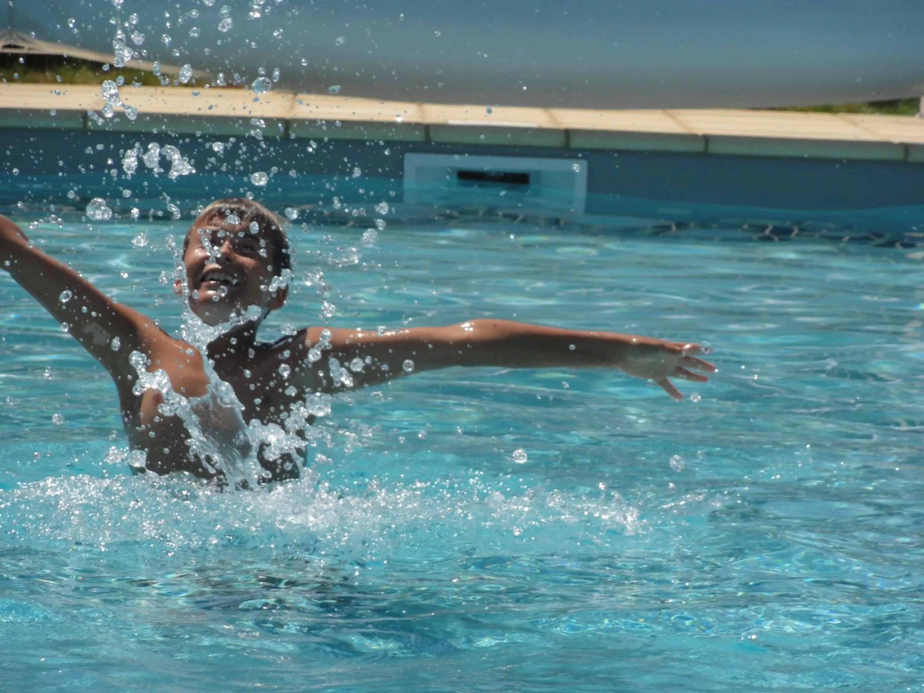 Swimming pool in Le Chevrefeuille chambres d'hotes et gîtes de charme