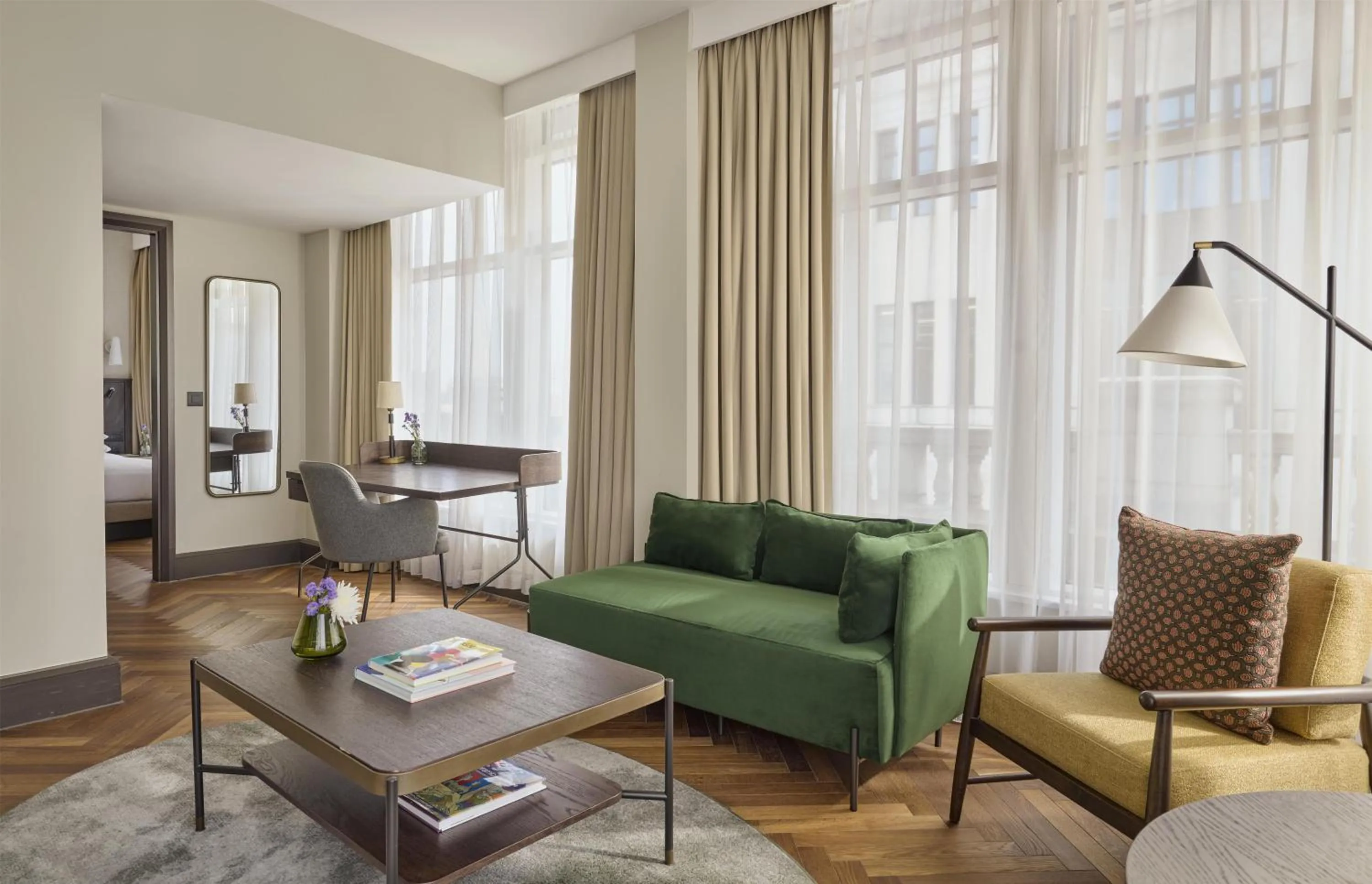 Photo of the whole room in Hyatt Regency London Blackfriars