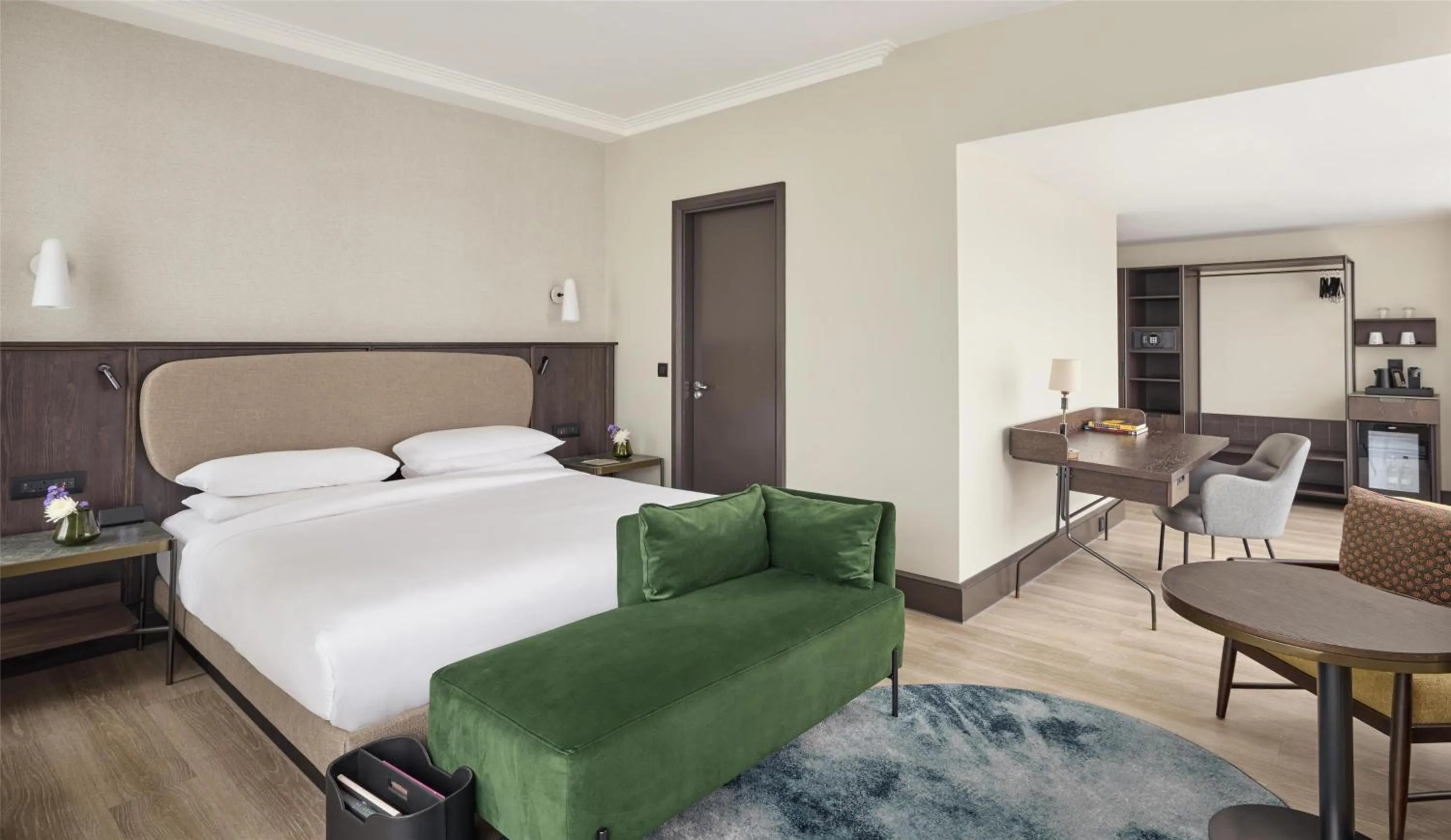 Bed in Hyatt Regency London Blackfriars