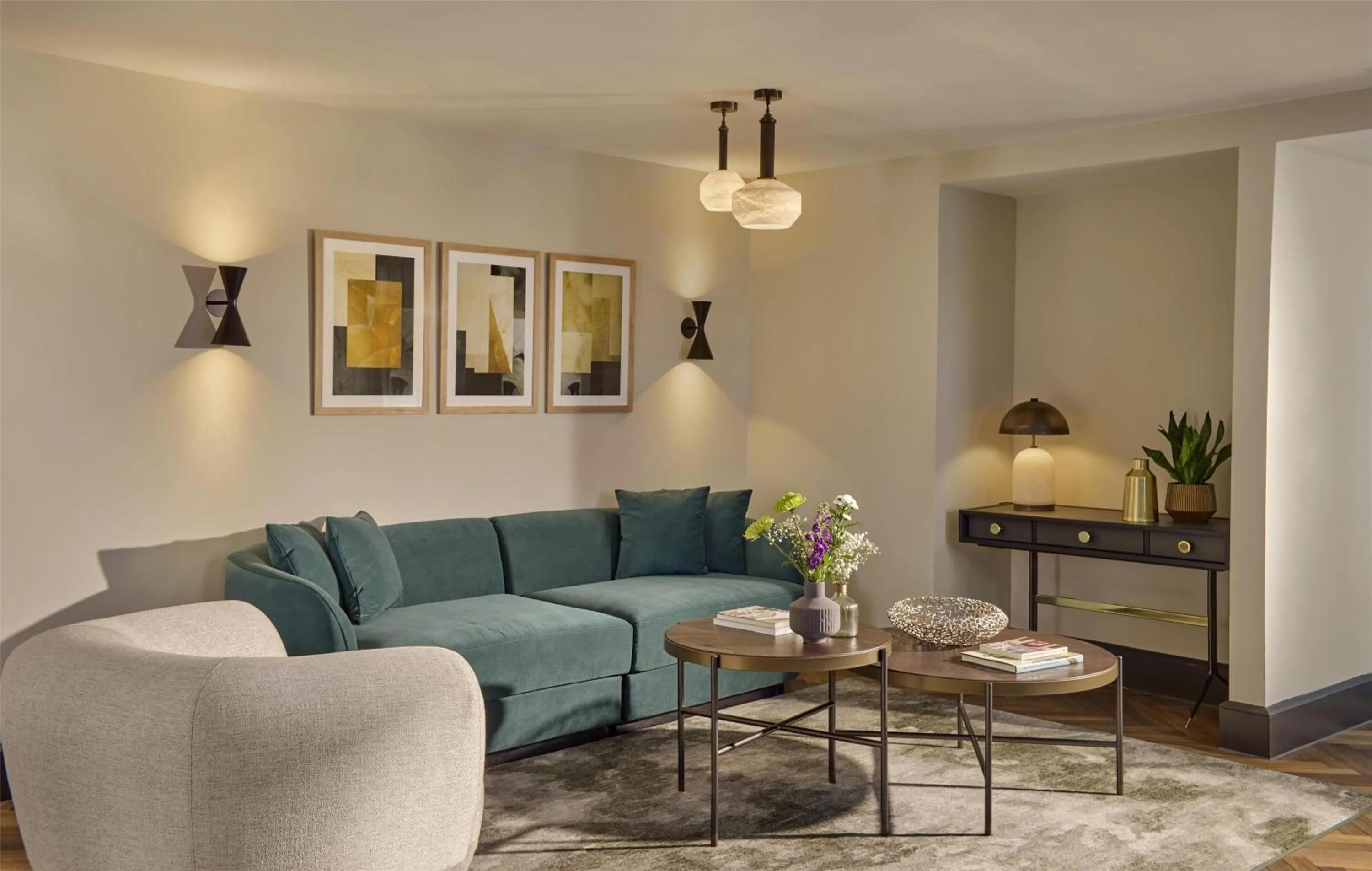 Living room in Hyatt Regency London Blackfriars