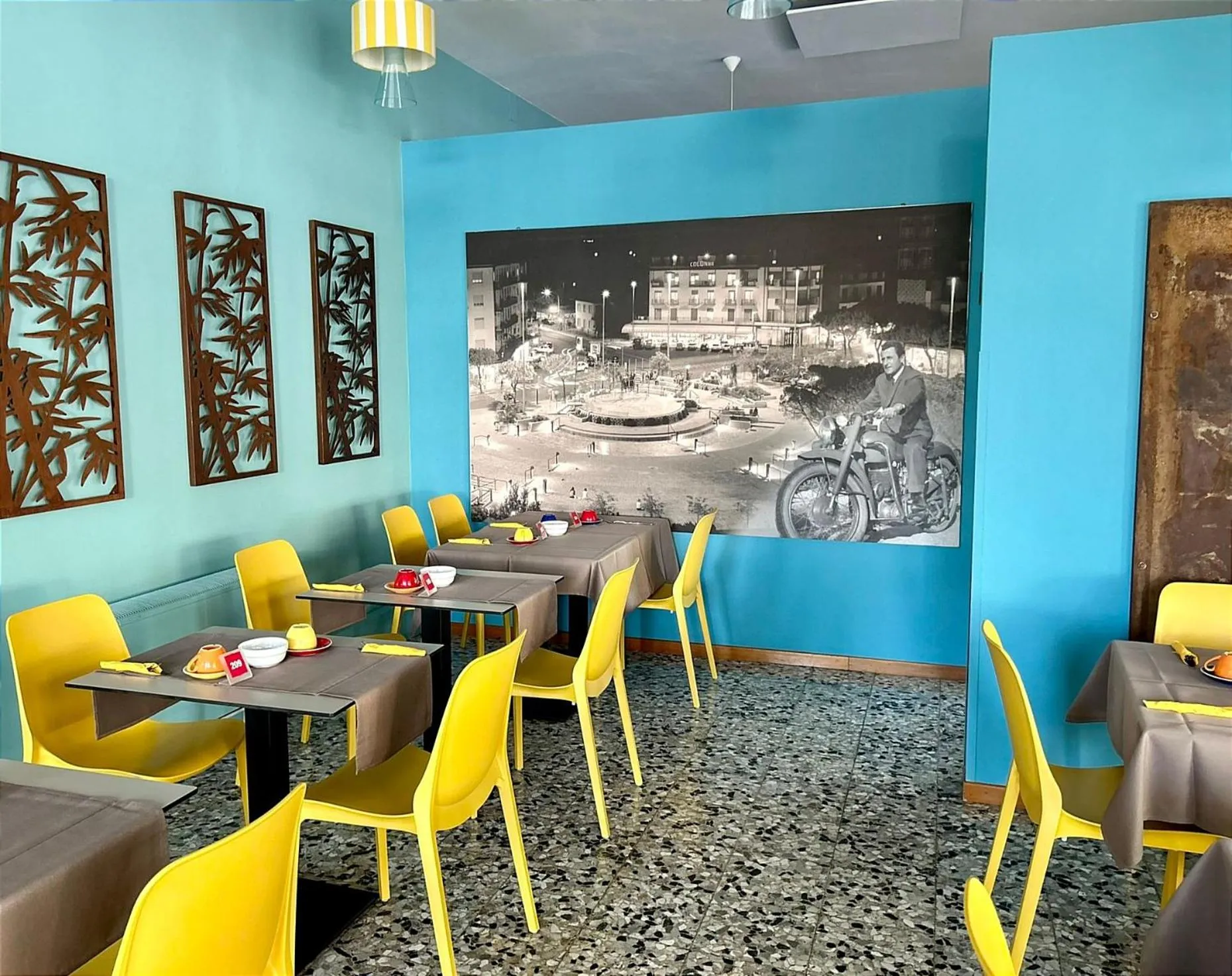 Restaurant/places to eat in Hotel Colonna