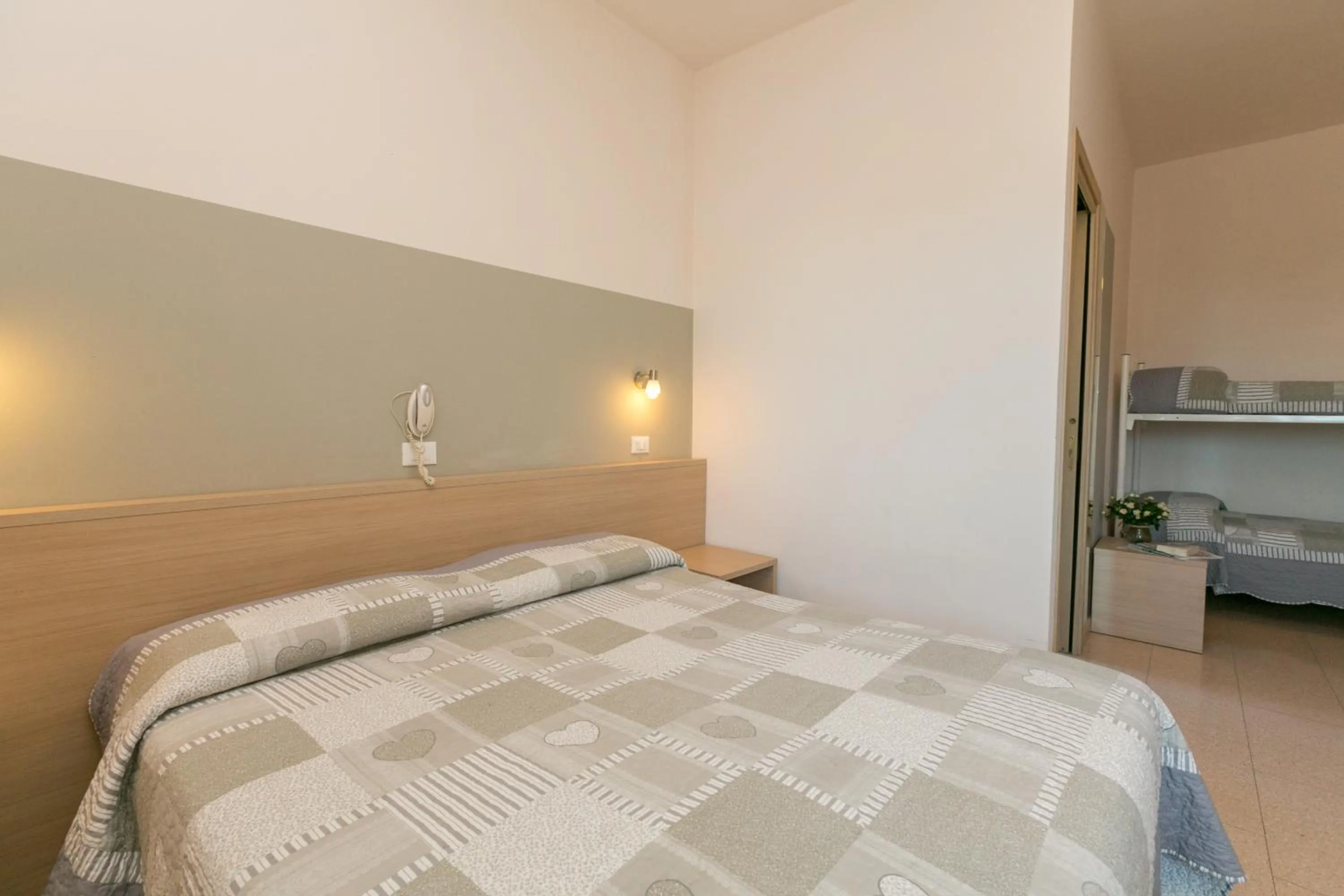 Photo of the whole room, Bed in Hotel Colonna