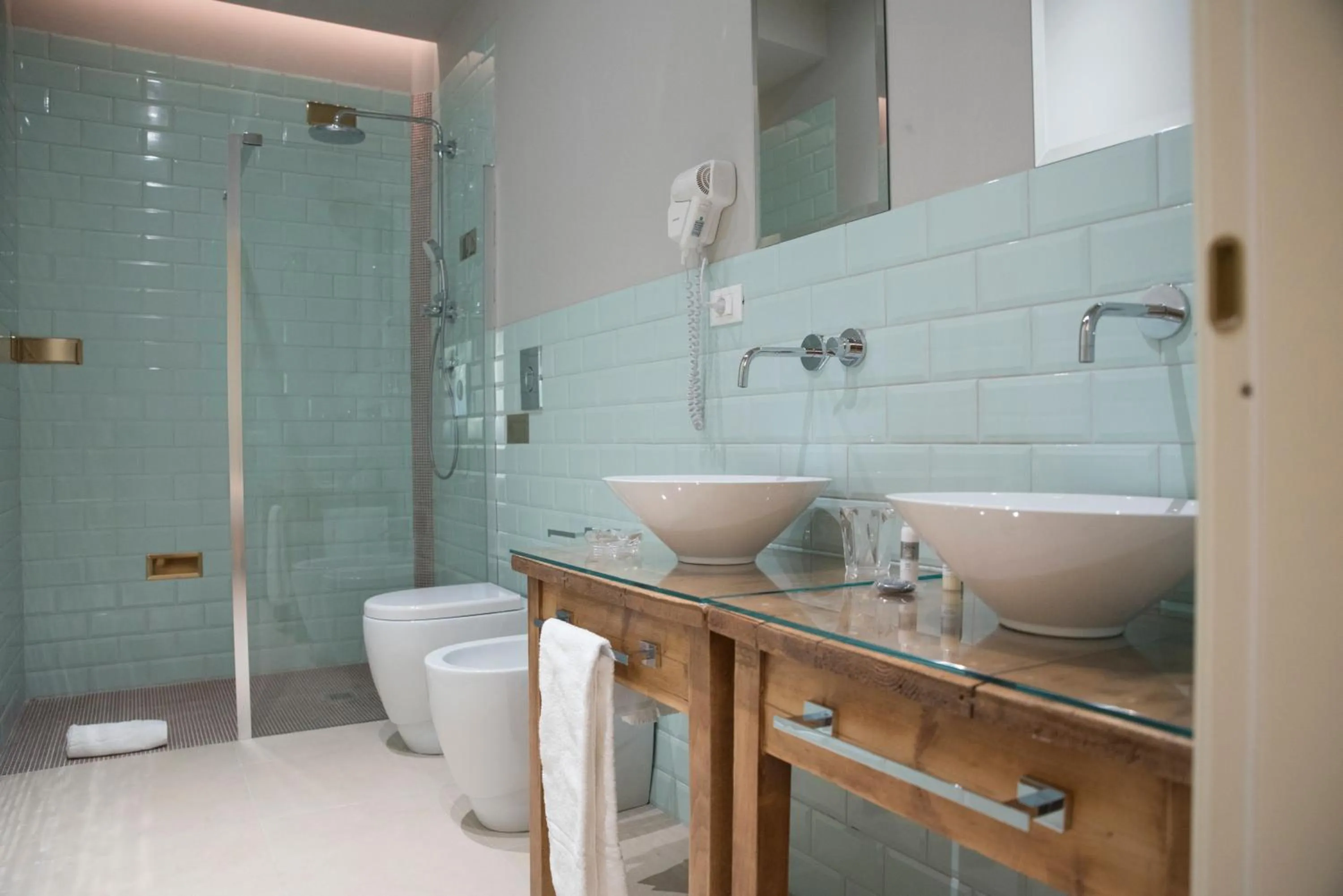 Bathroom in L'Albero