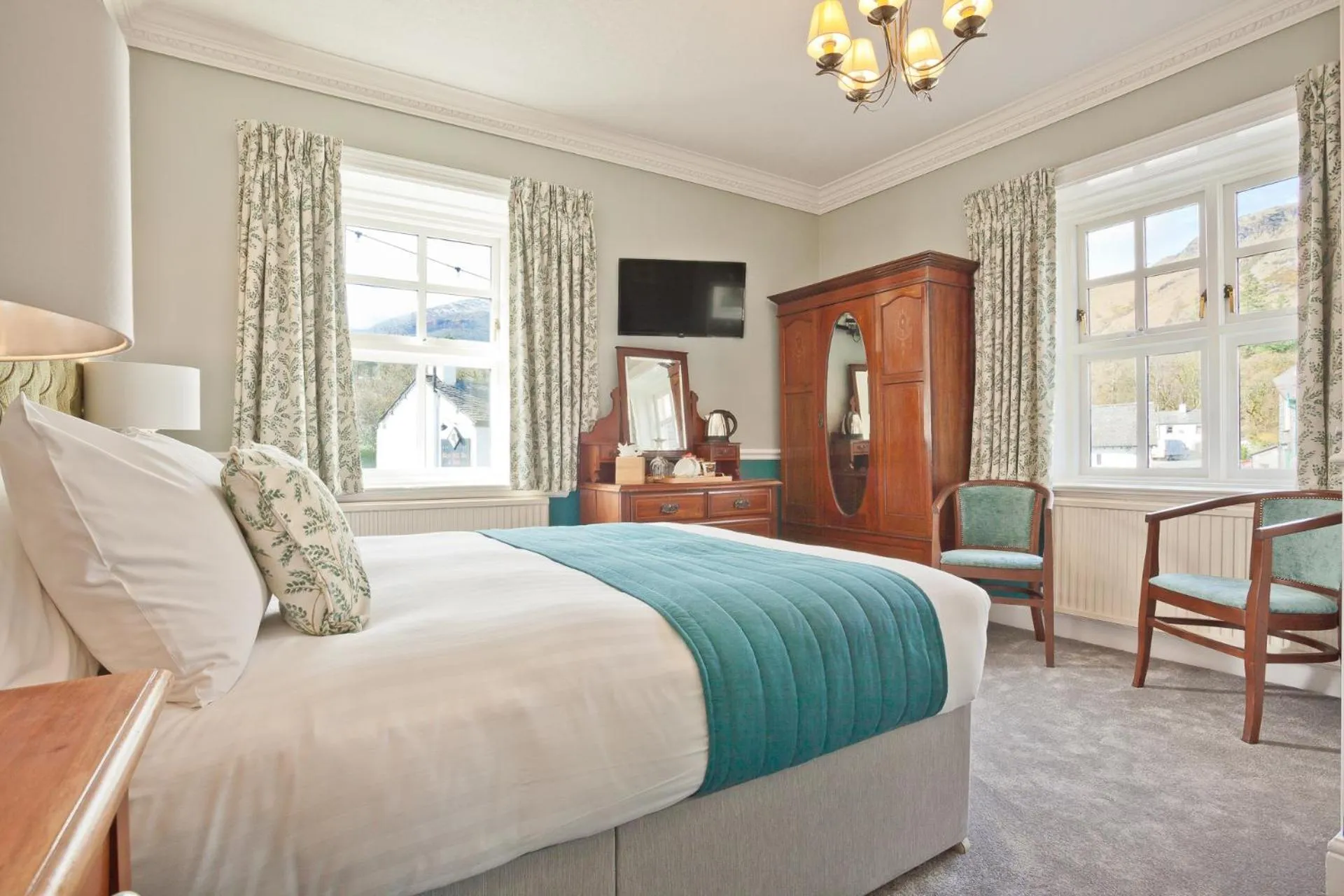 Photo of the whole room, Bed in The Yewdale Inn and Hotel Coniston Village