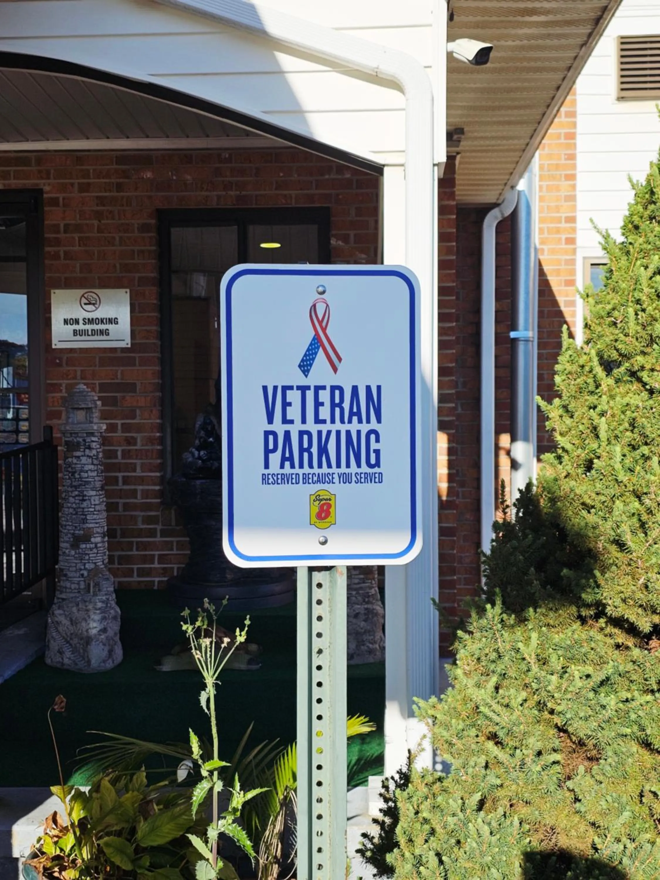 Super 8 by Wyndham Hillsville