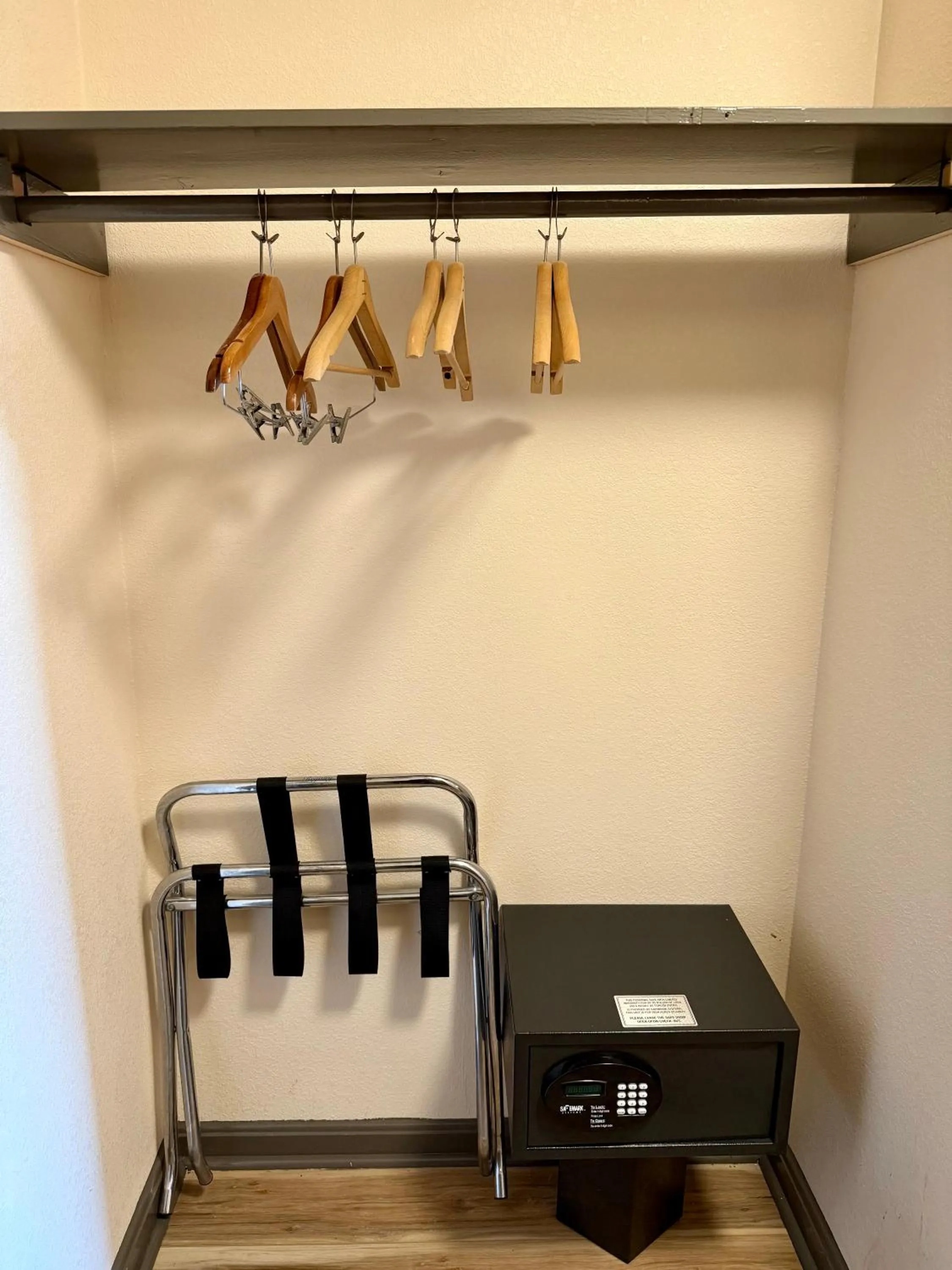 Super 8 by Wyndham Hillsville