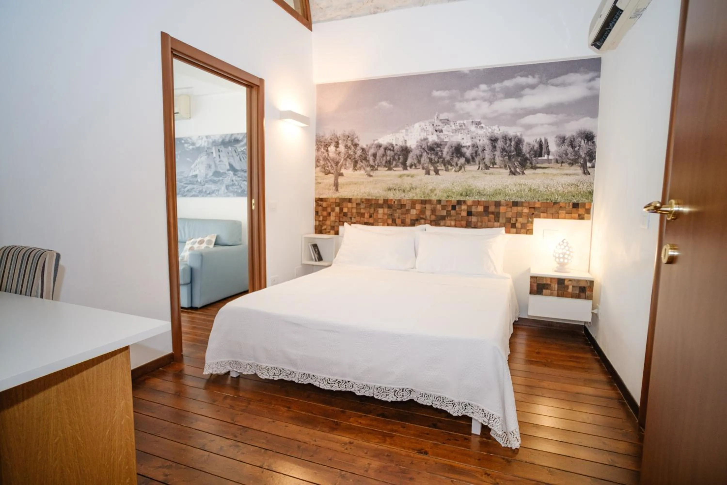 Photo of the whole room in Welcome Ostuni b&b