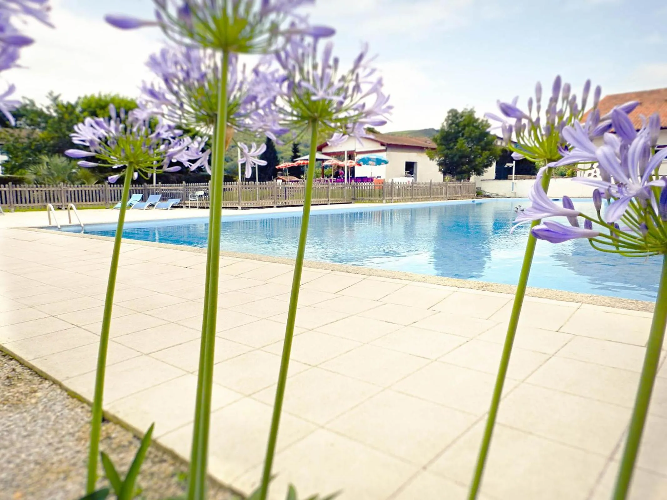Patio in Hotel Restaurant Bonnet