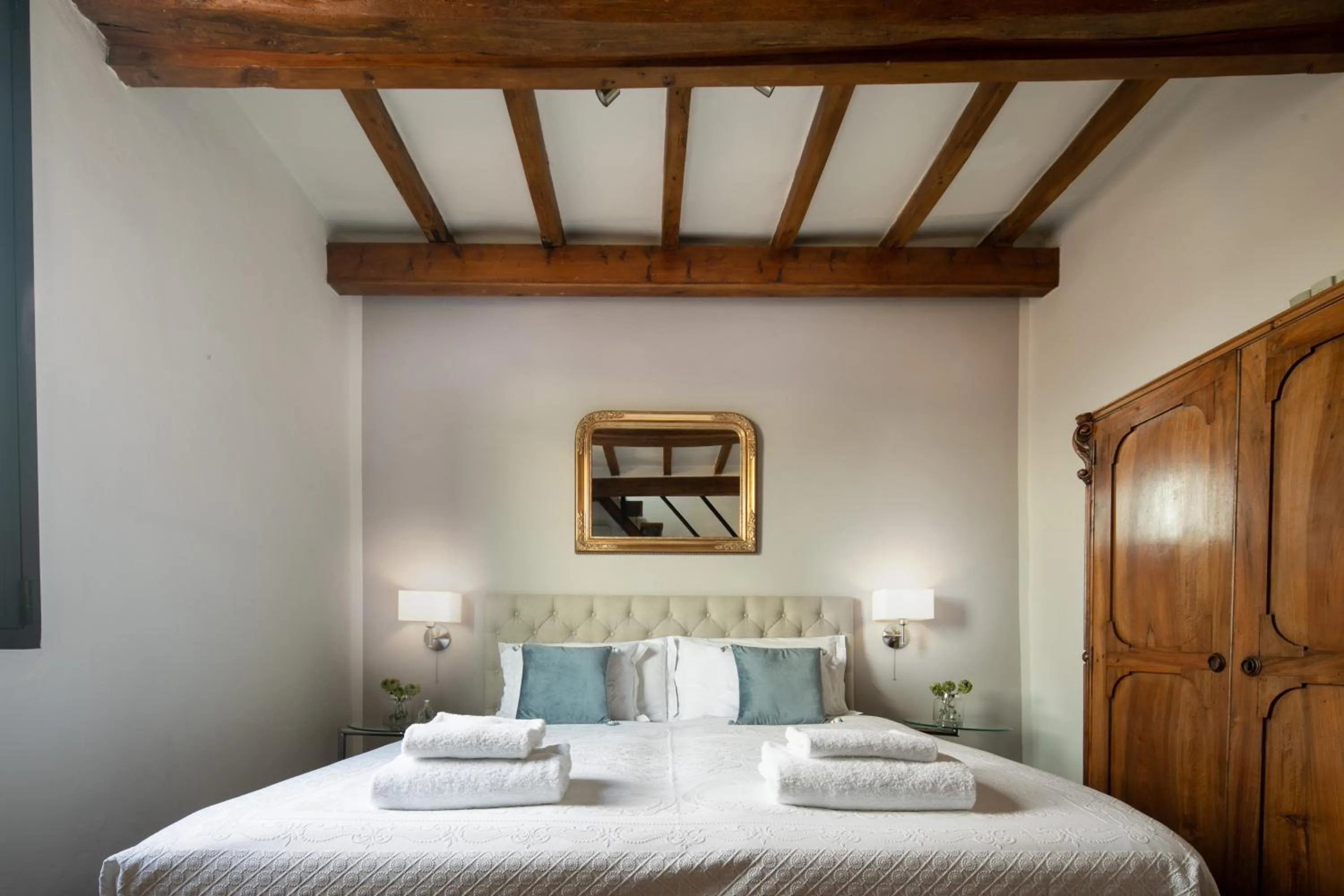 Bed in Pitti Luxury Terrace by Mmega