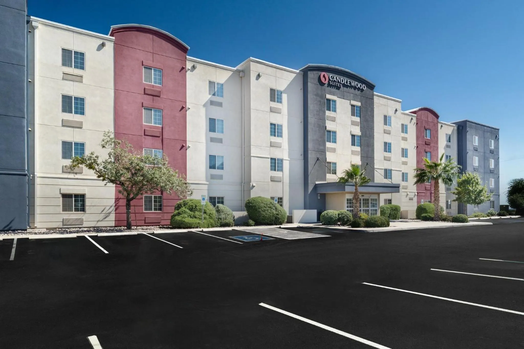 Property building in Candlewood Suites El Paso by IHG
