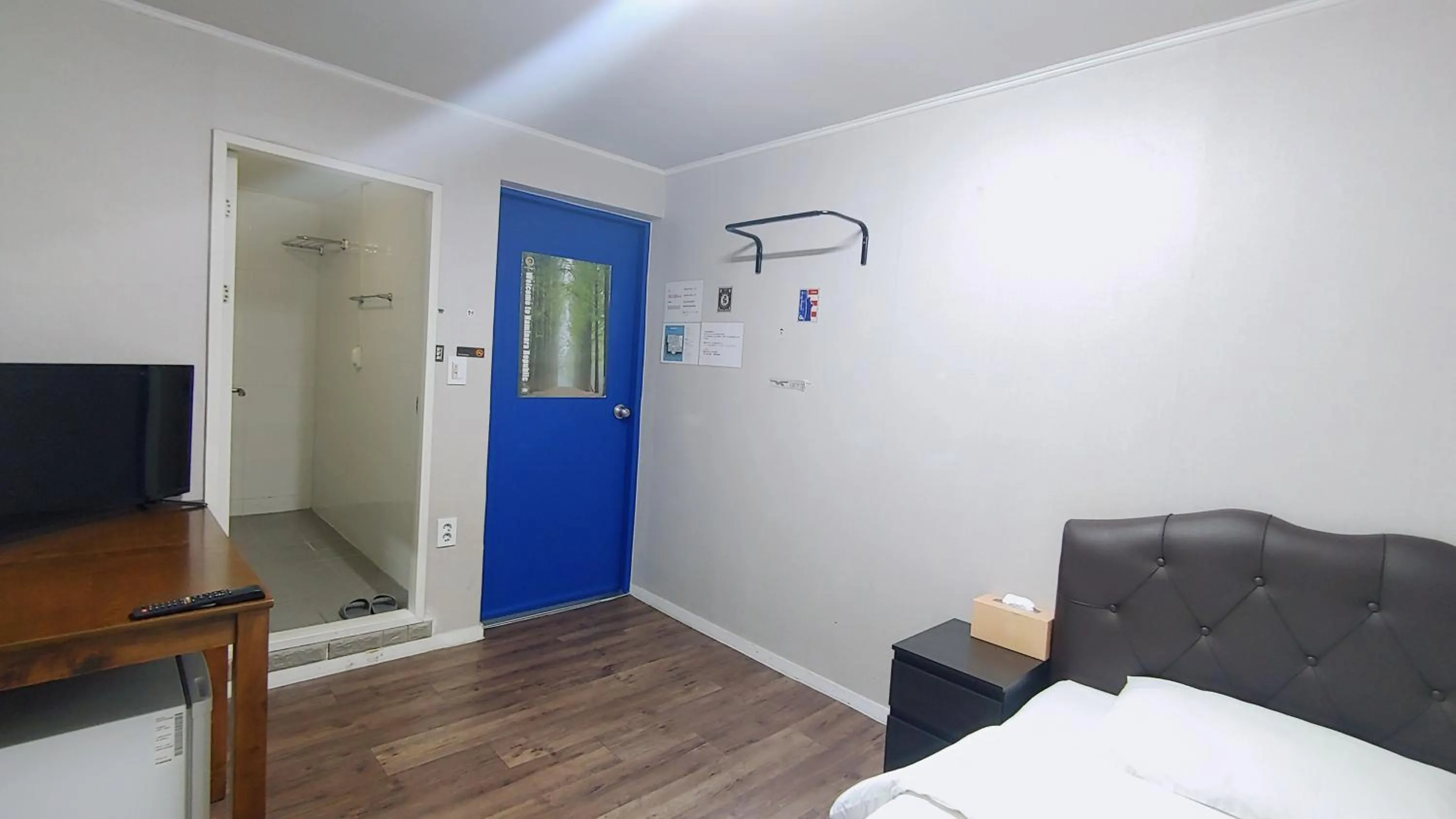 Photo of the whole room, Bed in 1012 House Namsan - Foreigner Only