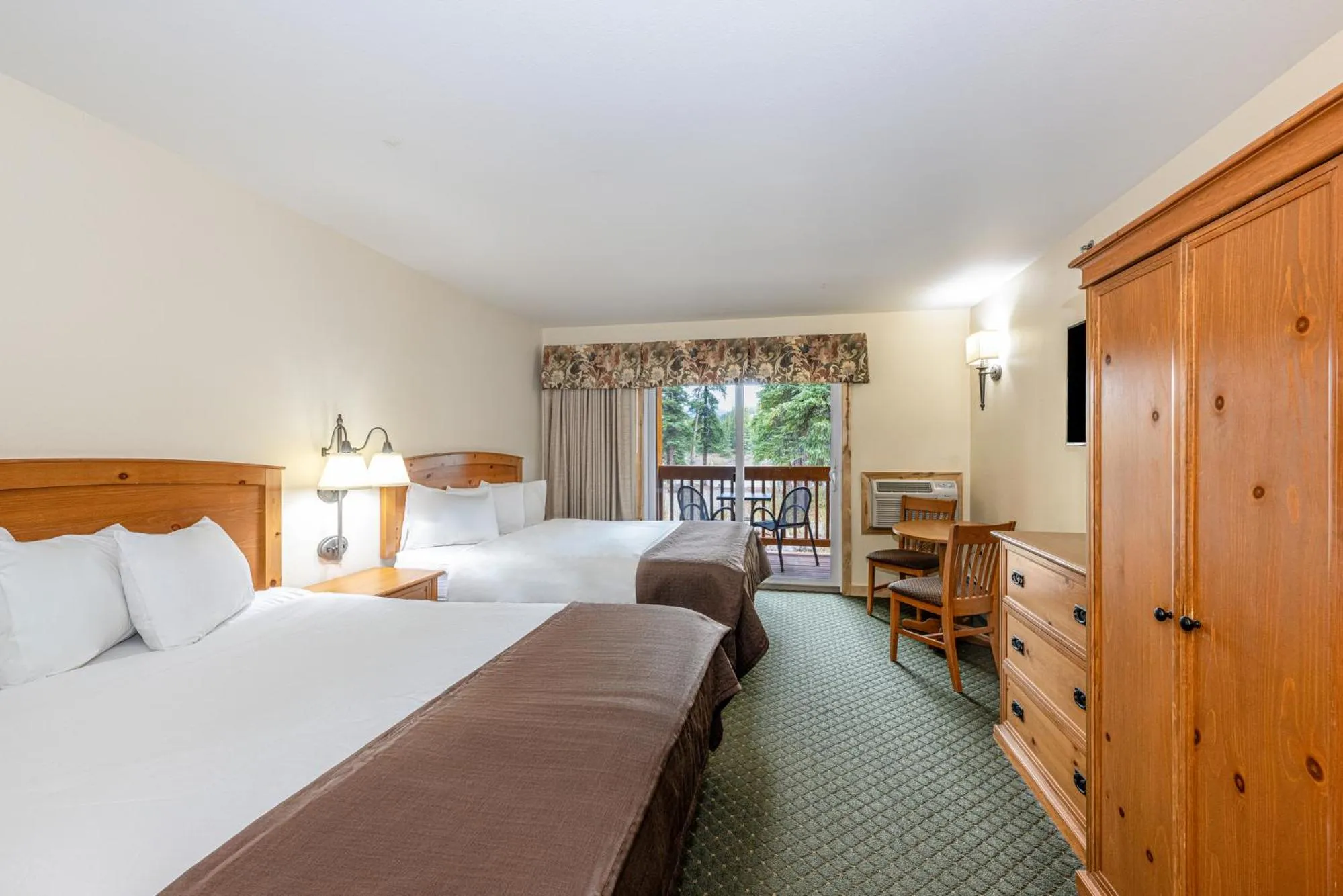 Bed in Denali Park Village