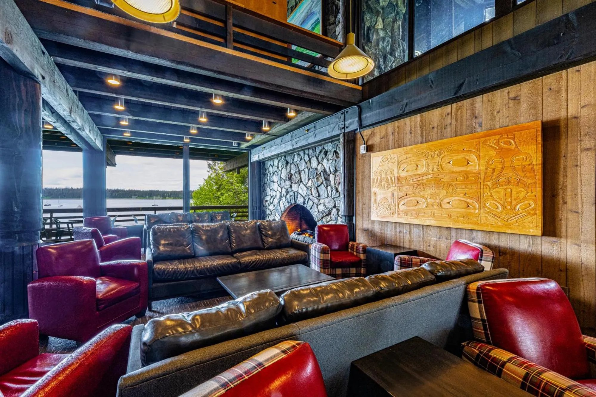 Seating area in Glacier Bay Lodge