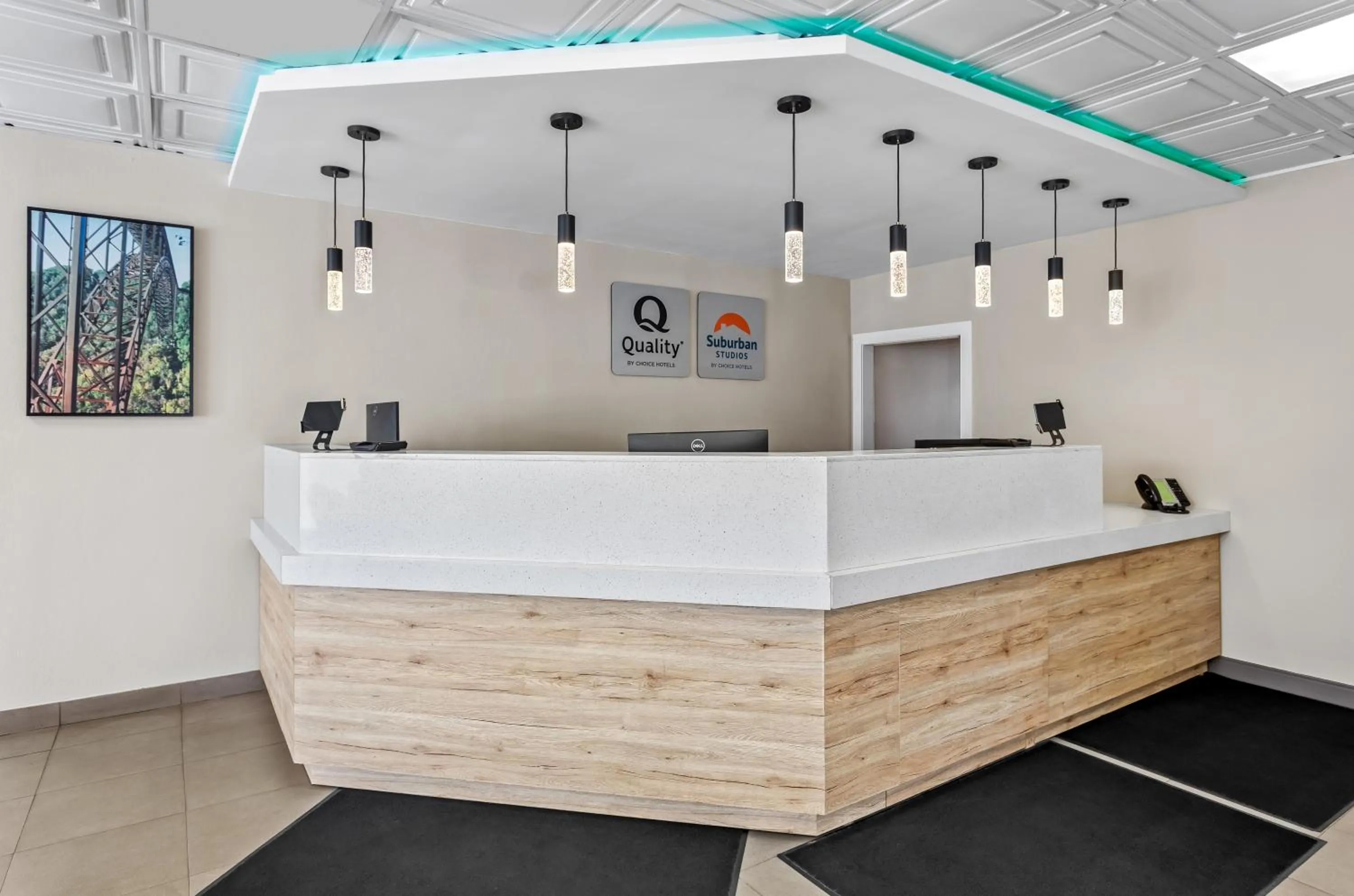 Quality Inn & Suites Charleston - Civic Center