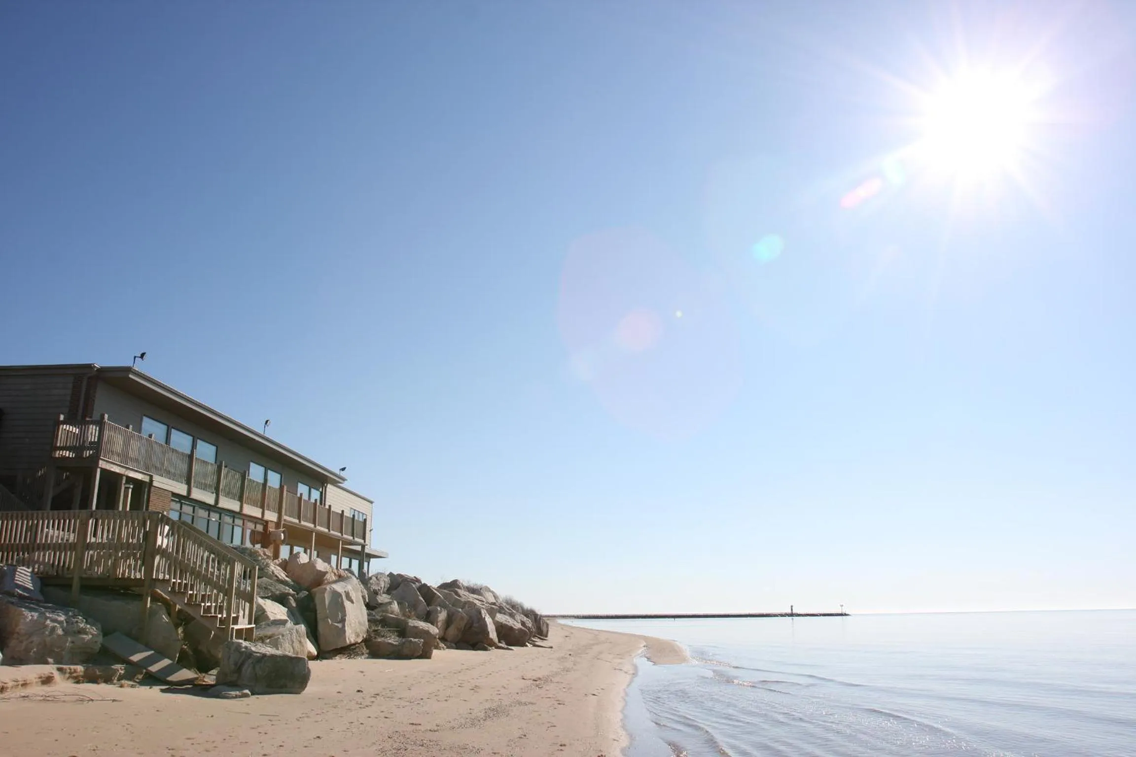 Property building in Lighthouse Inn - Two Rivers