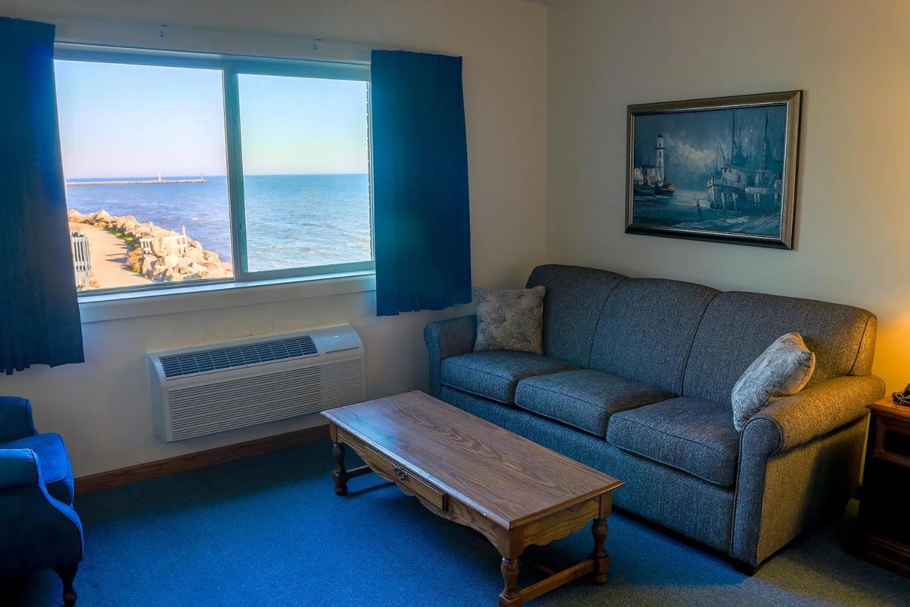 Lake view in Lighthouse Inn - Two Rivers