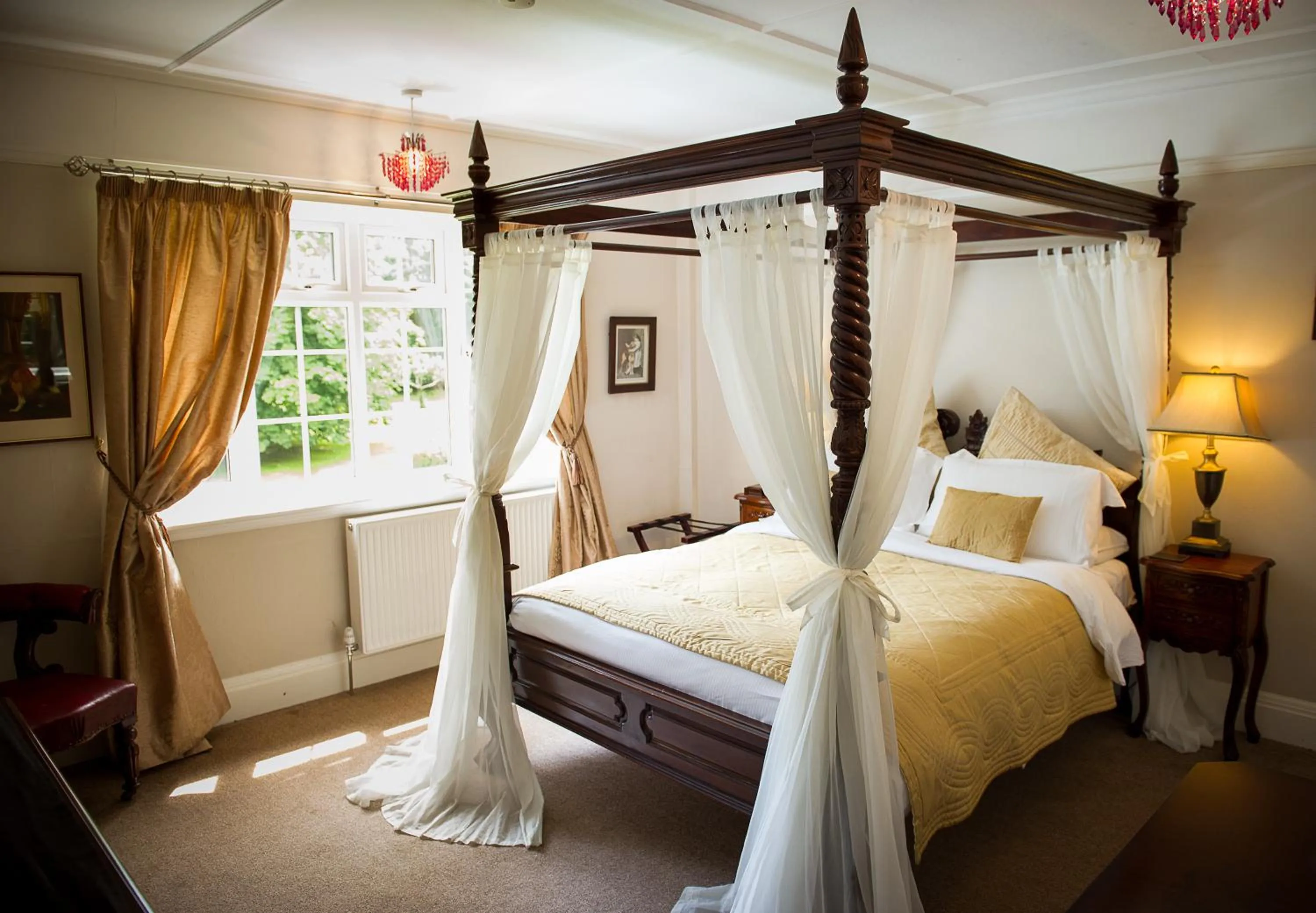 Photo of the whole room, Bed in Claverton Country House Hotel