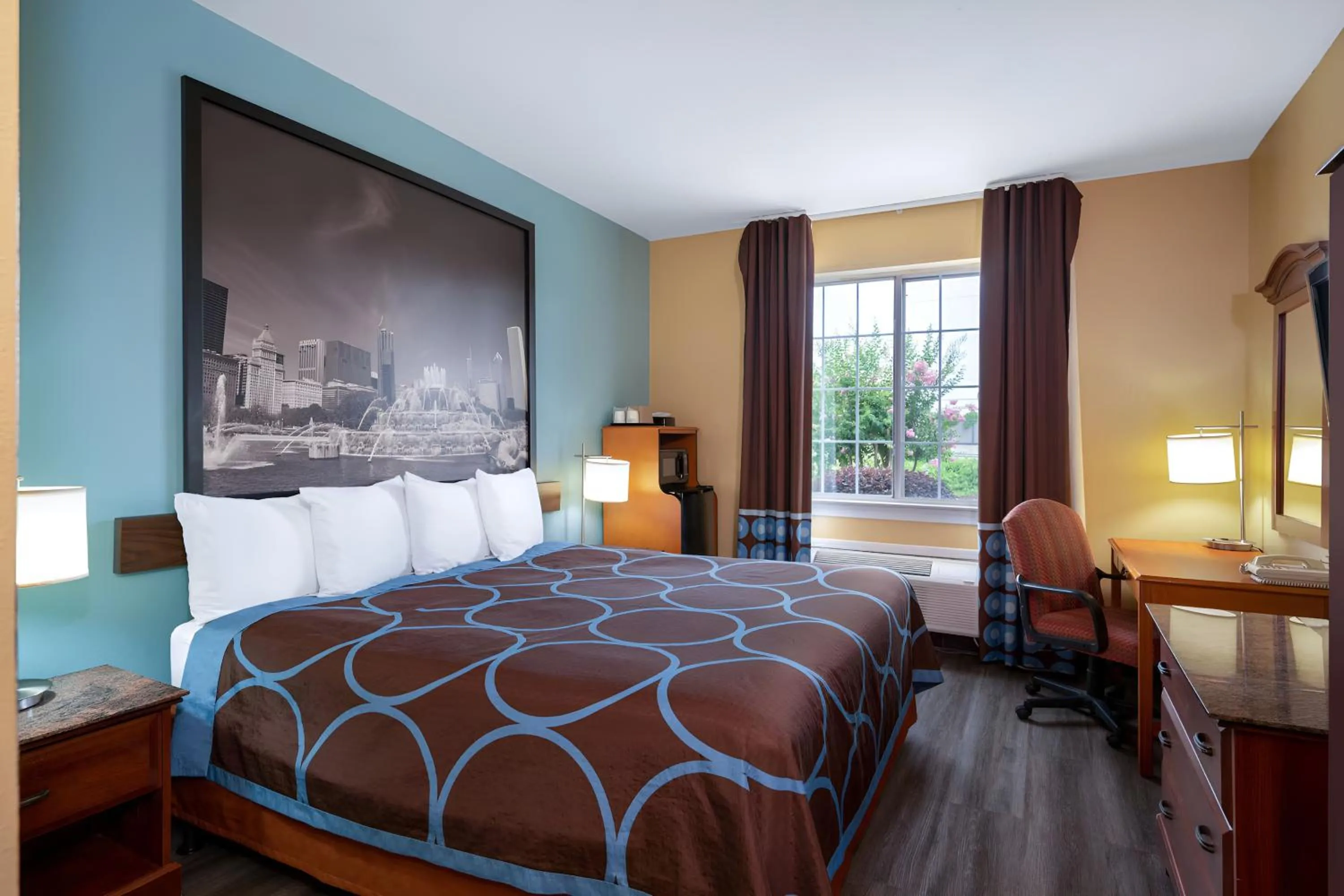 Bed in Super 8 by Wyndham Salisbury