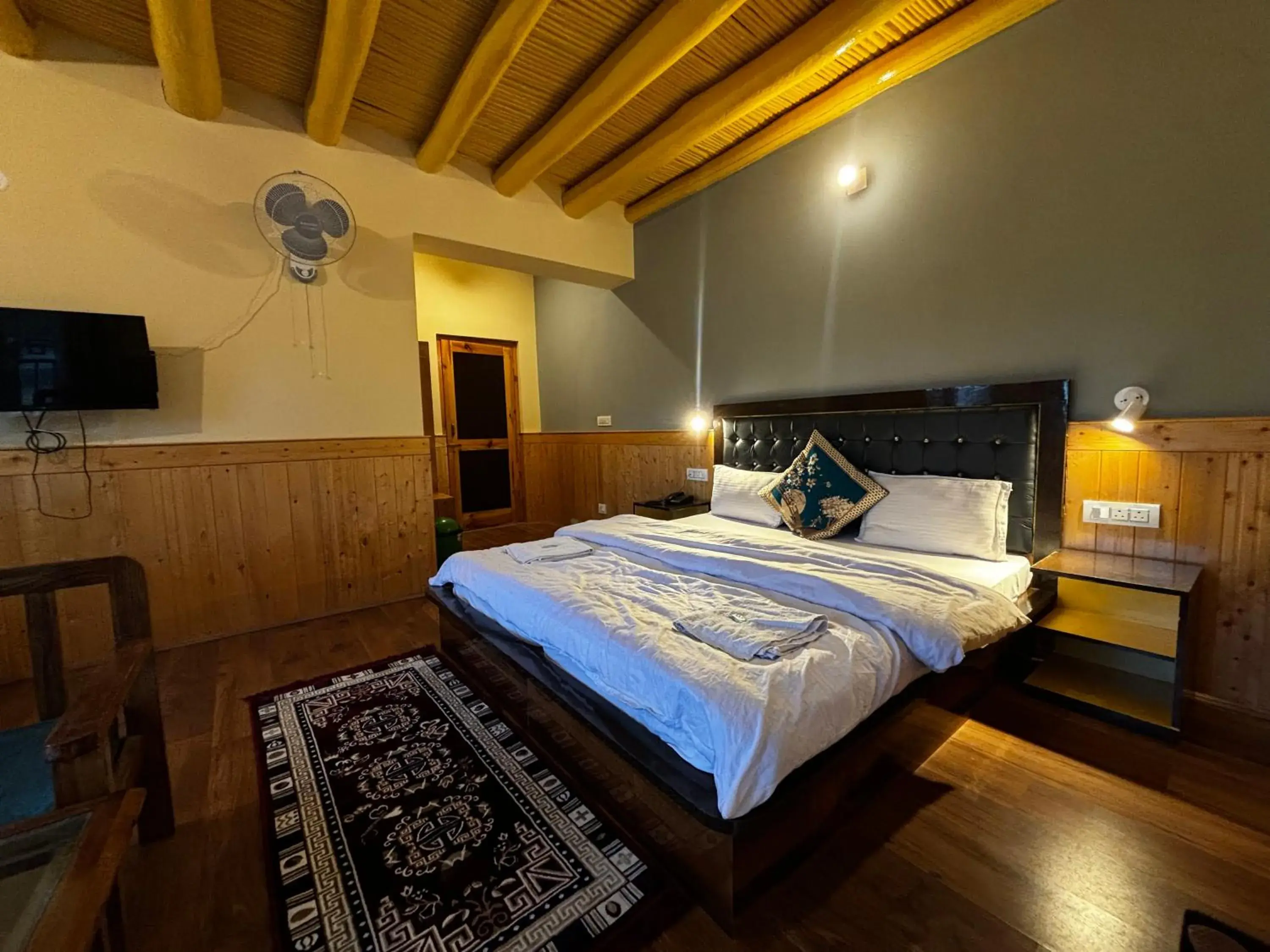 Zaltak Guest House and Hostel Zaltak Guest House and Hostel