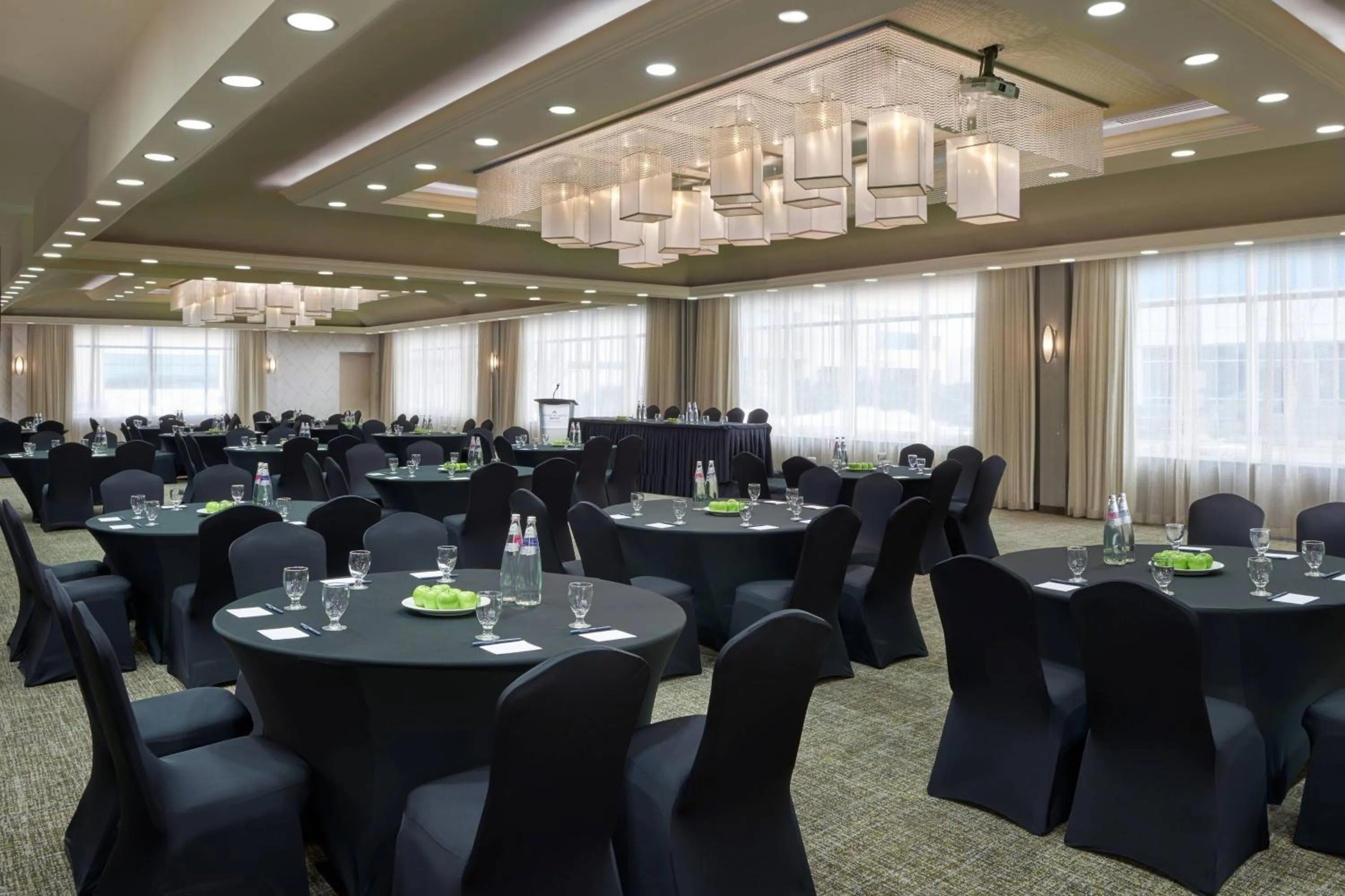 Meeting/conference room in SpringHill Suites by Marriott Toronto Vaughan