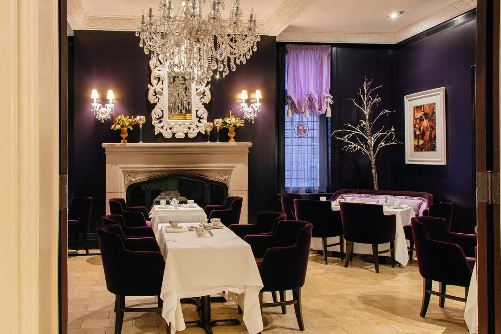 Restaurant/places to eat in Windsor Arms Hotel