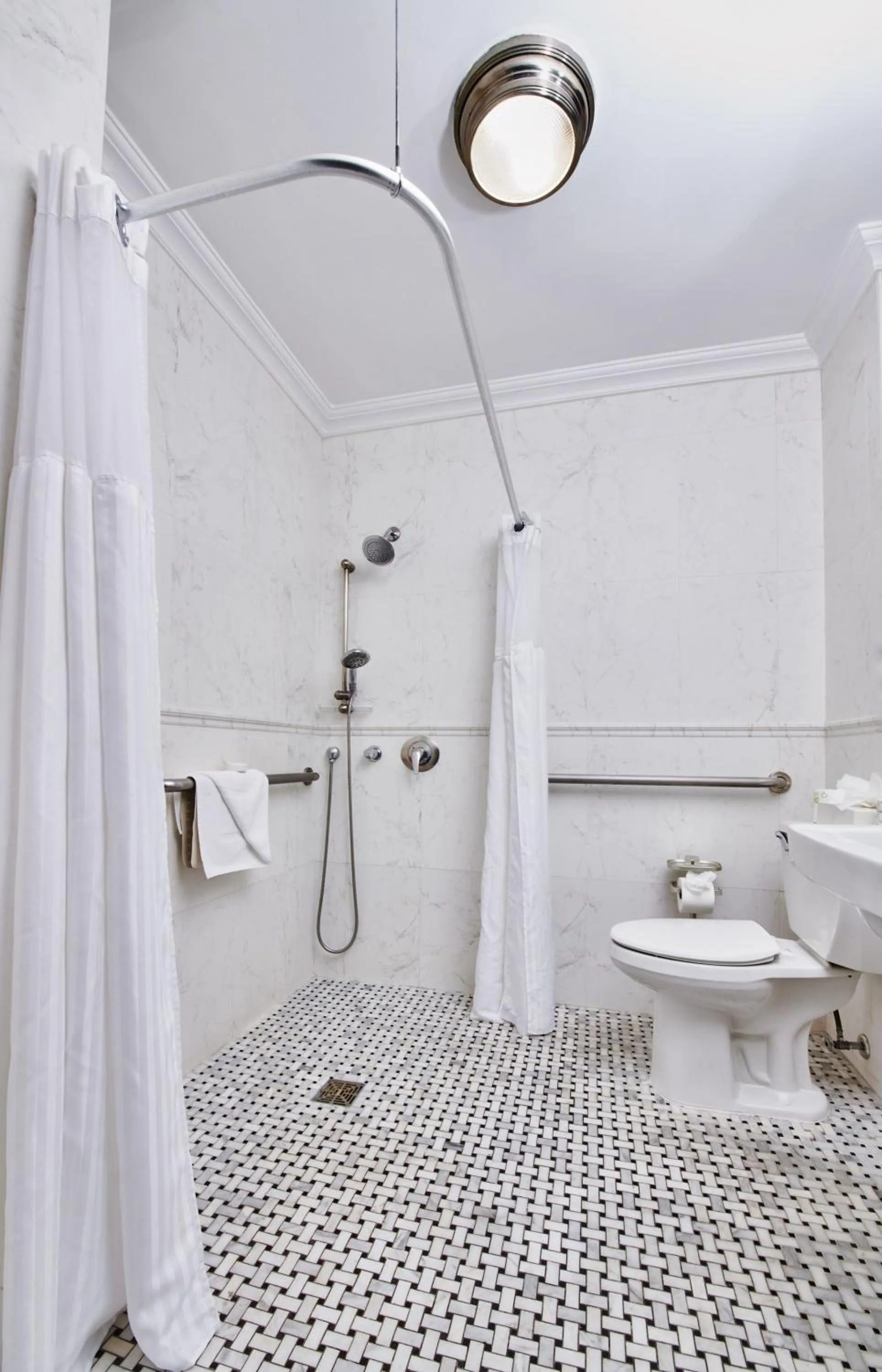 Shower in Radio City Apartments