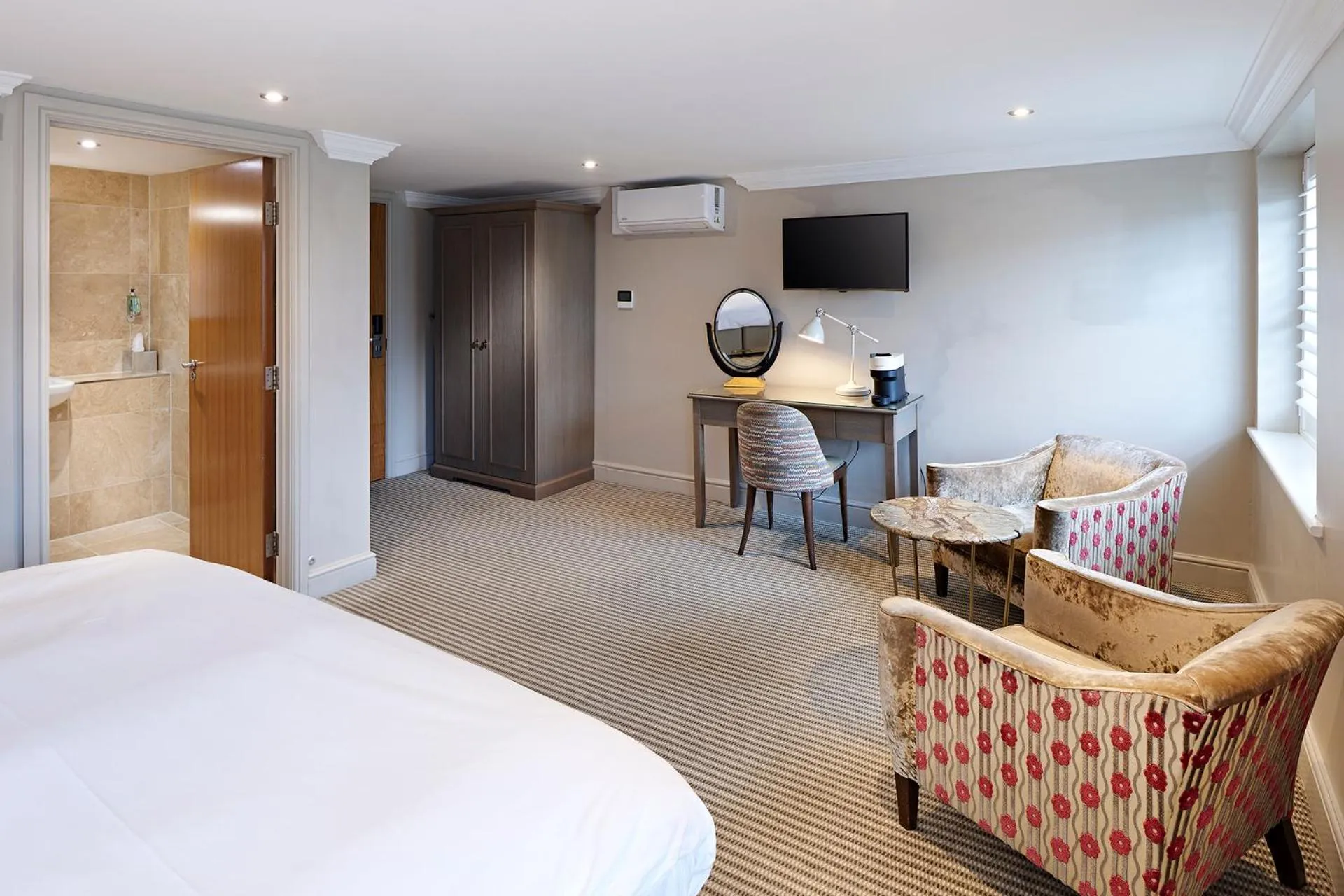 Bedroom, Bed in The Kings Arms