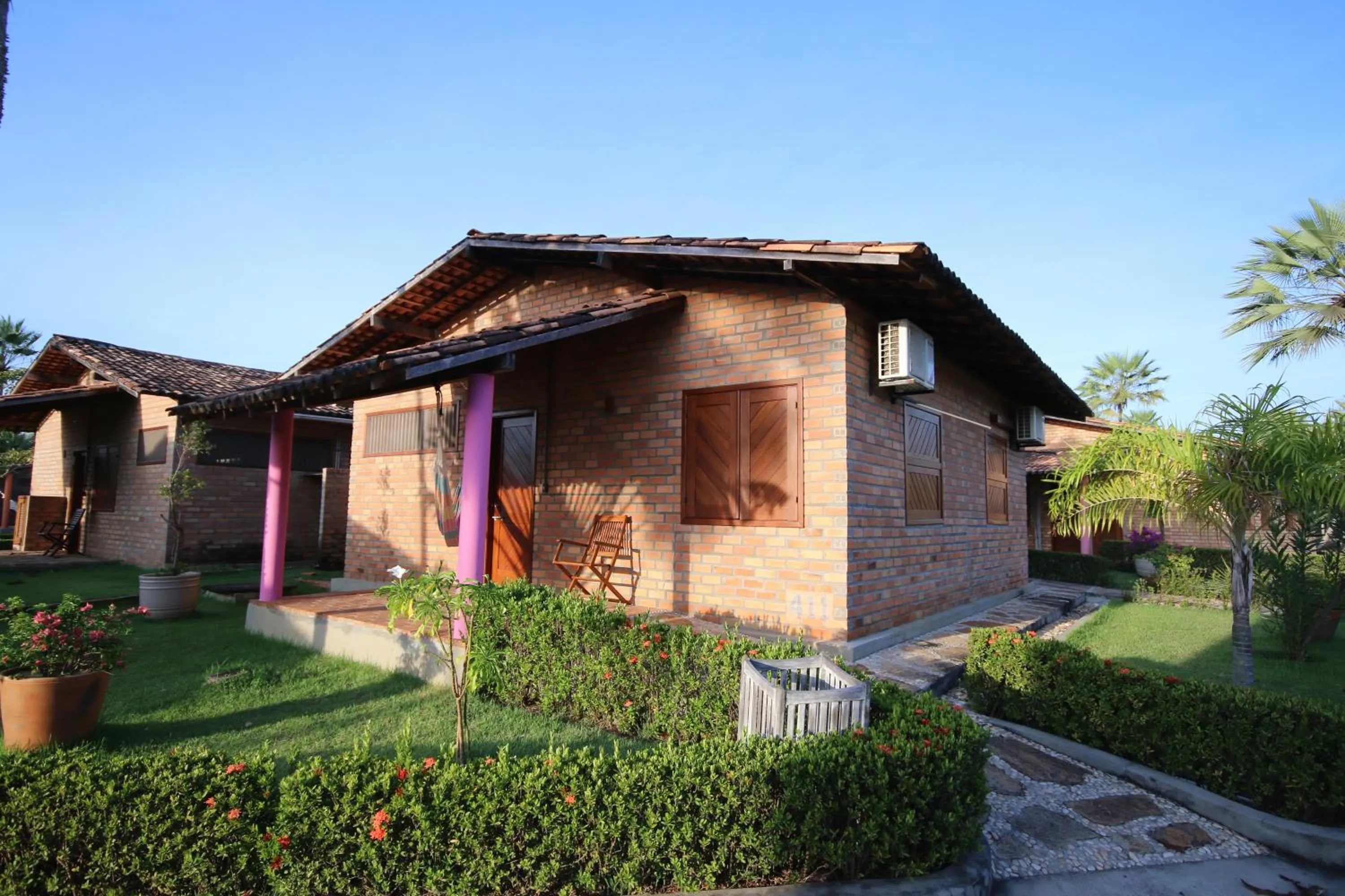 Property building in Porto Preguiças Resort
