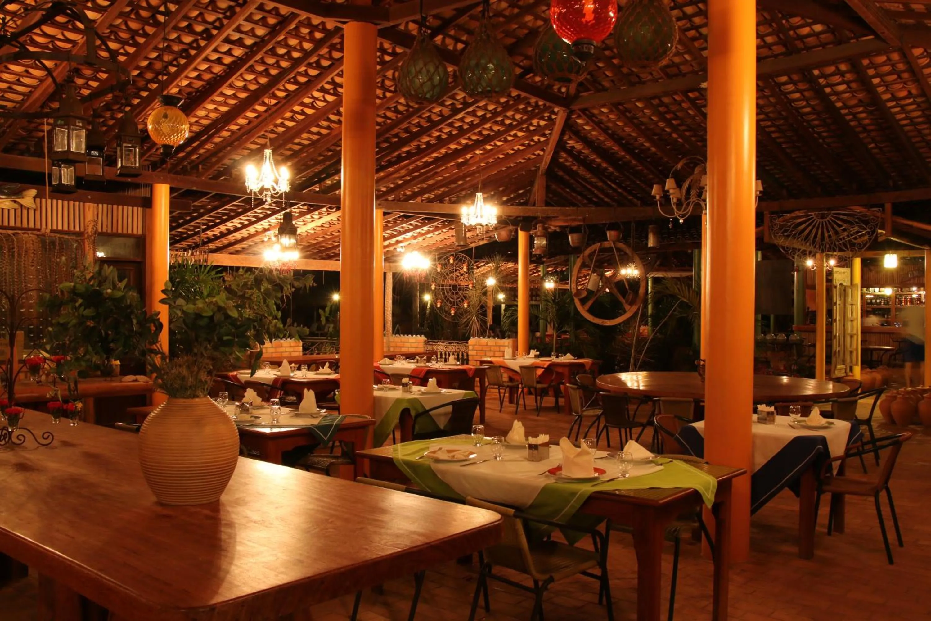 Restaurant/places to eat in Porto Preguiças Resort