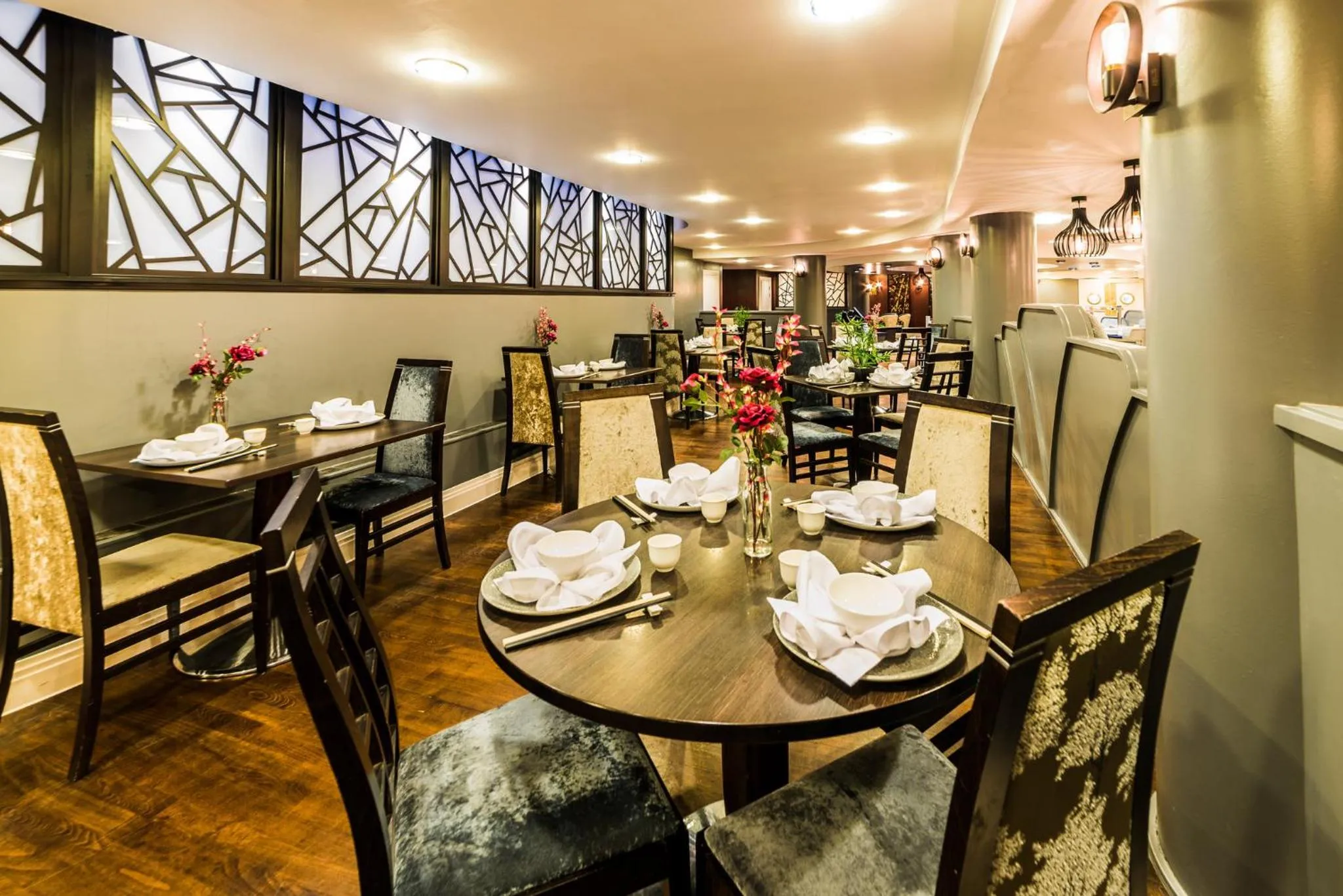 Restaurant/places to eat in Crowne Plaza Liverpool - John Lennon Airport by IHG