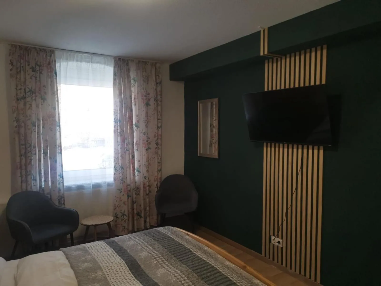 TV and multimedia, Bed in Wild West Hotel