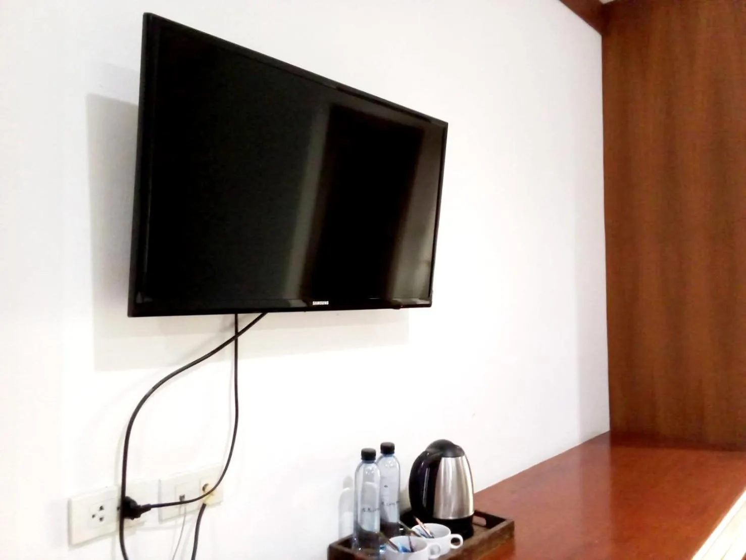 TV and multimedia in SB Living Place Hotel Phuket Town
