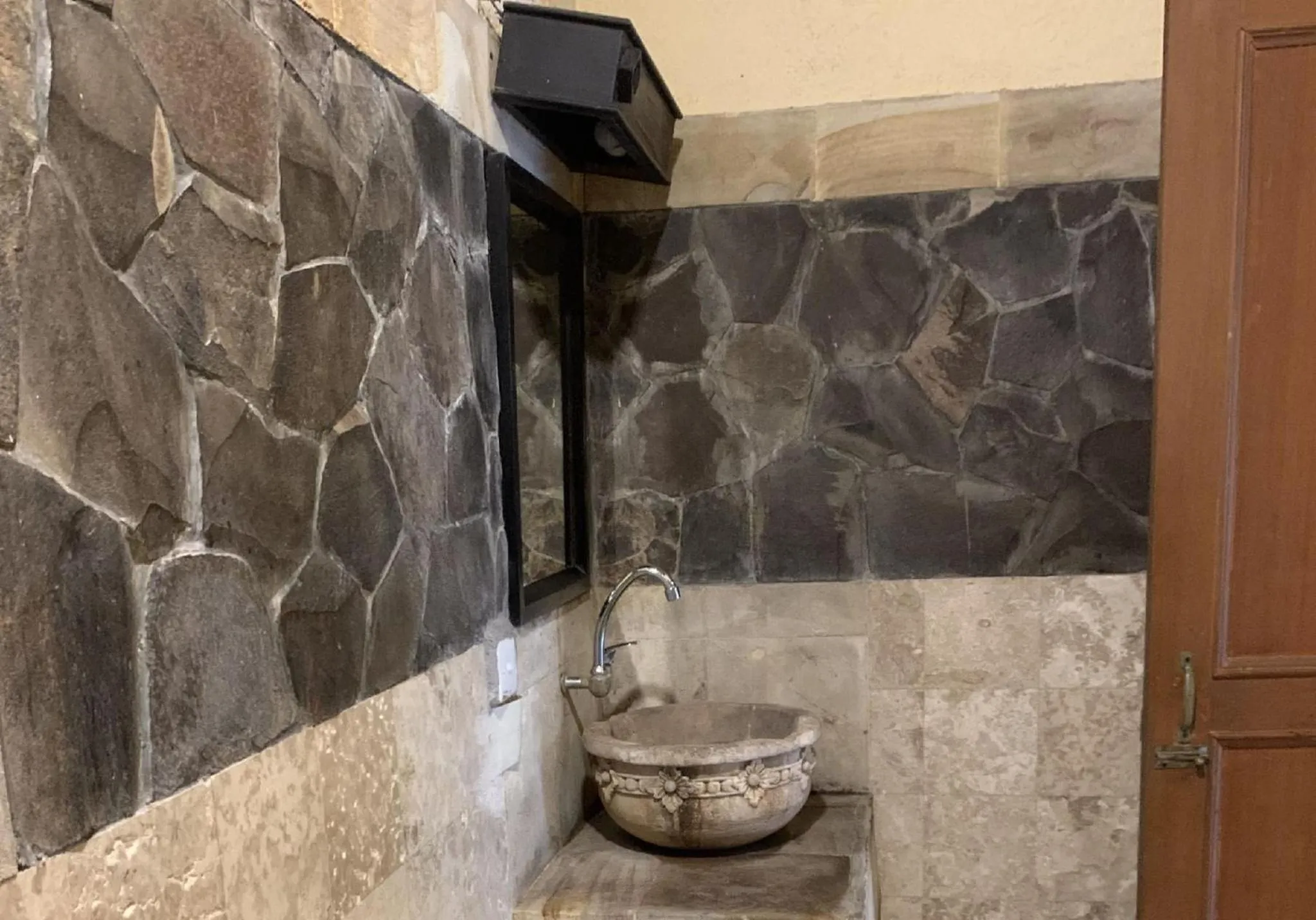 Bathroom in Hotel Sanur Indah