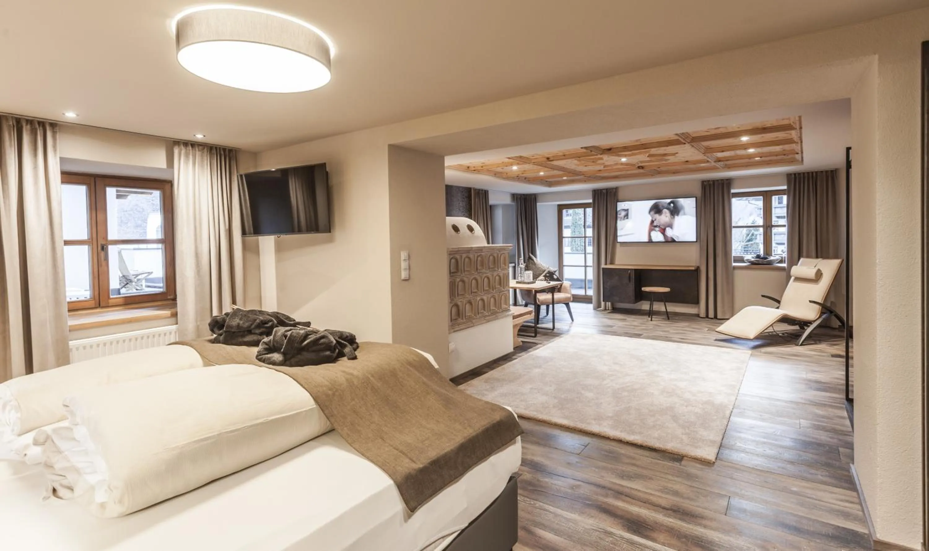 Photo of the whole room, Bed in Hotel Stern