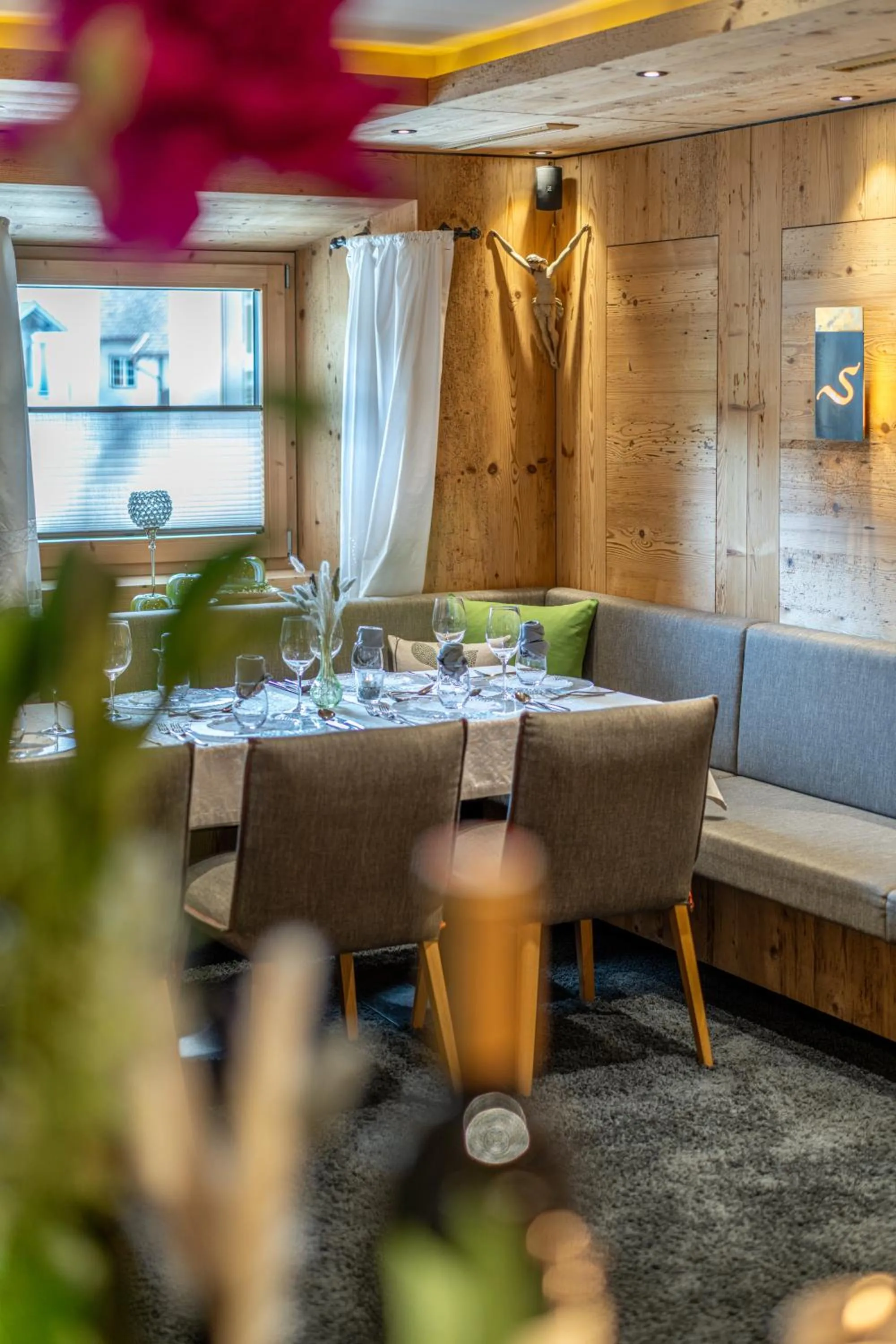 Restaurant/places to eat in Hotel Stern